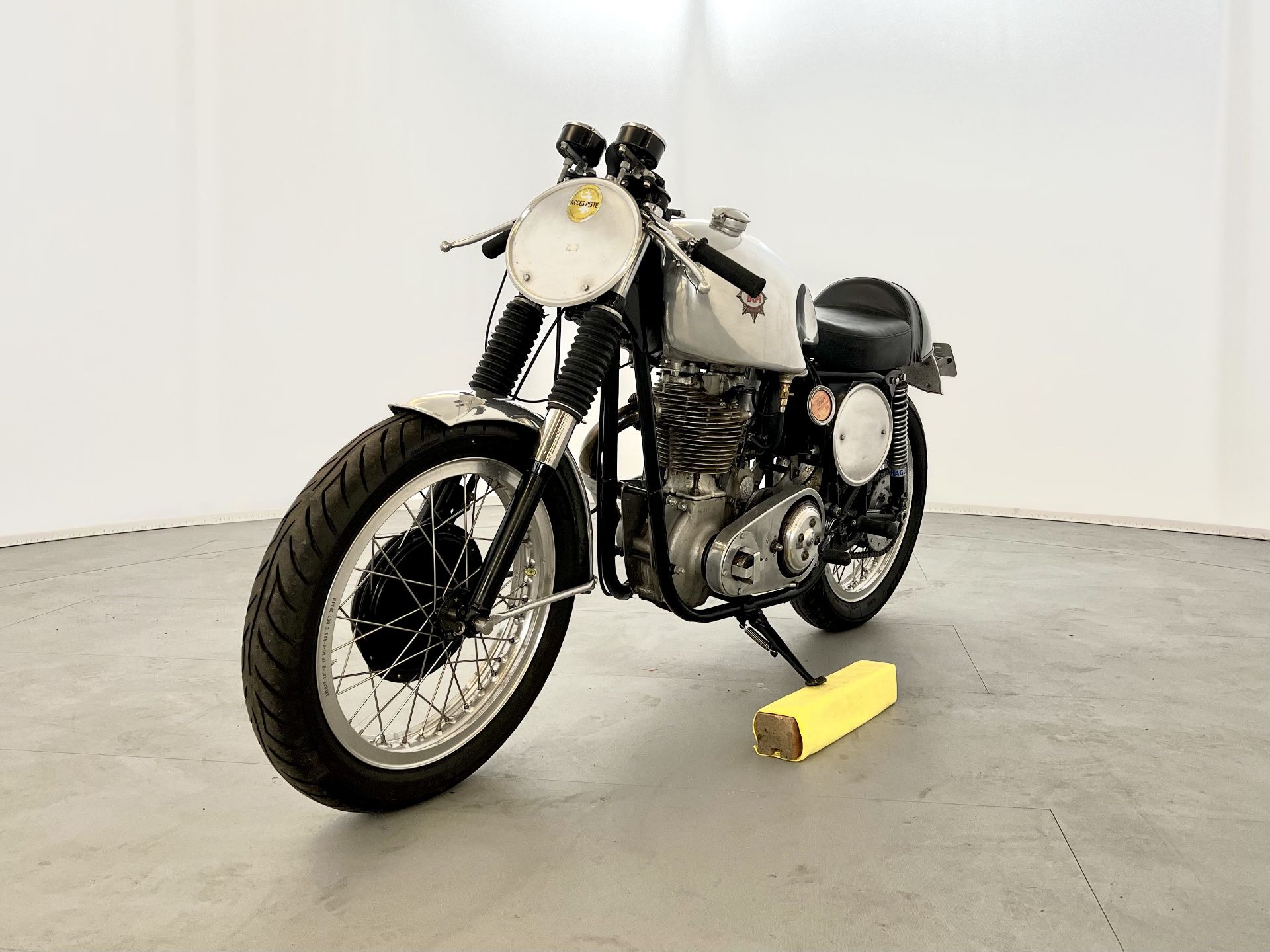 BSA Goldstar Special - Image 4 of 31