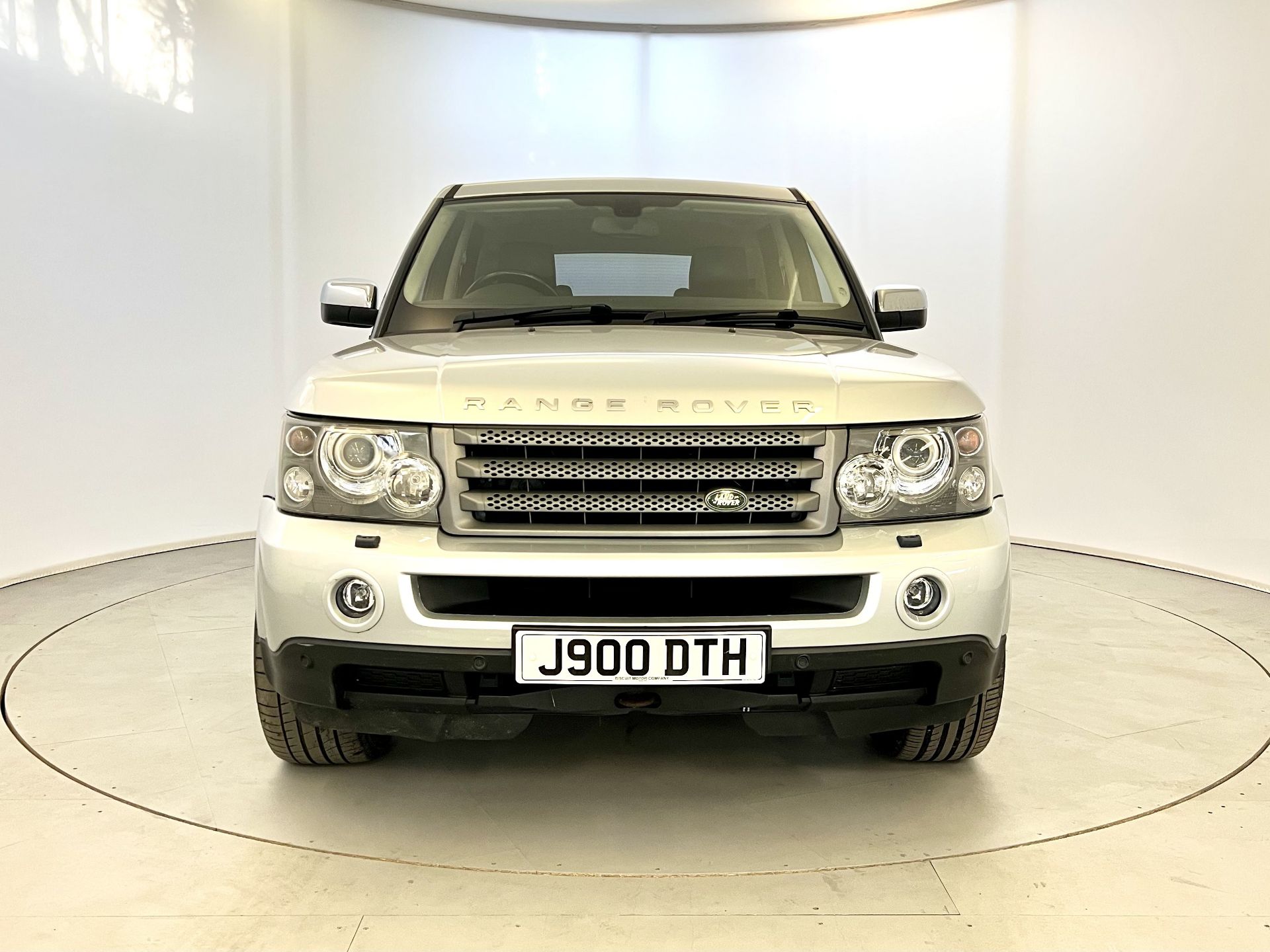 Land Rover Range Rover Sport - Image 2 of 41