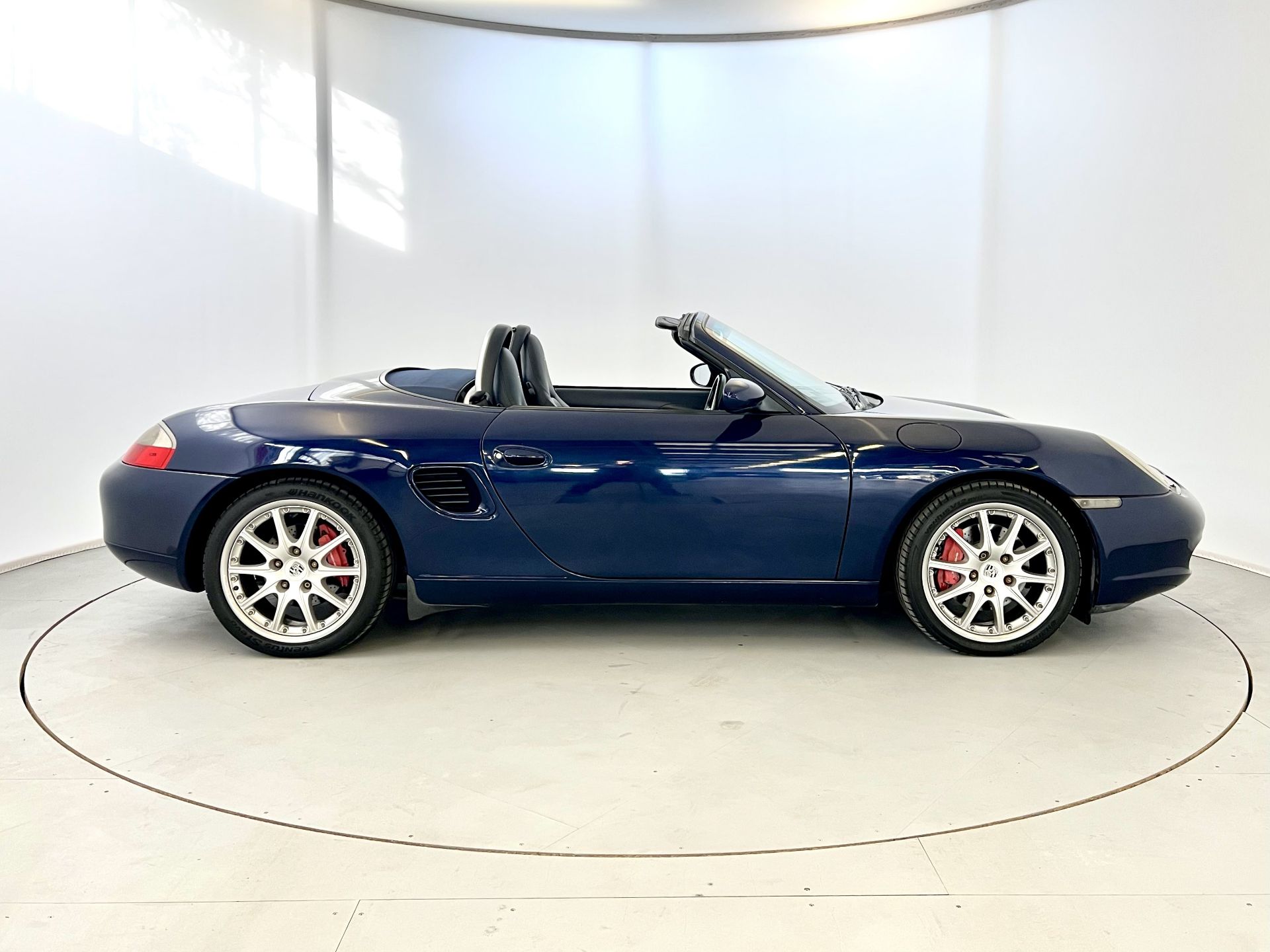 Porsche Boxster S - Image 11 of 32