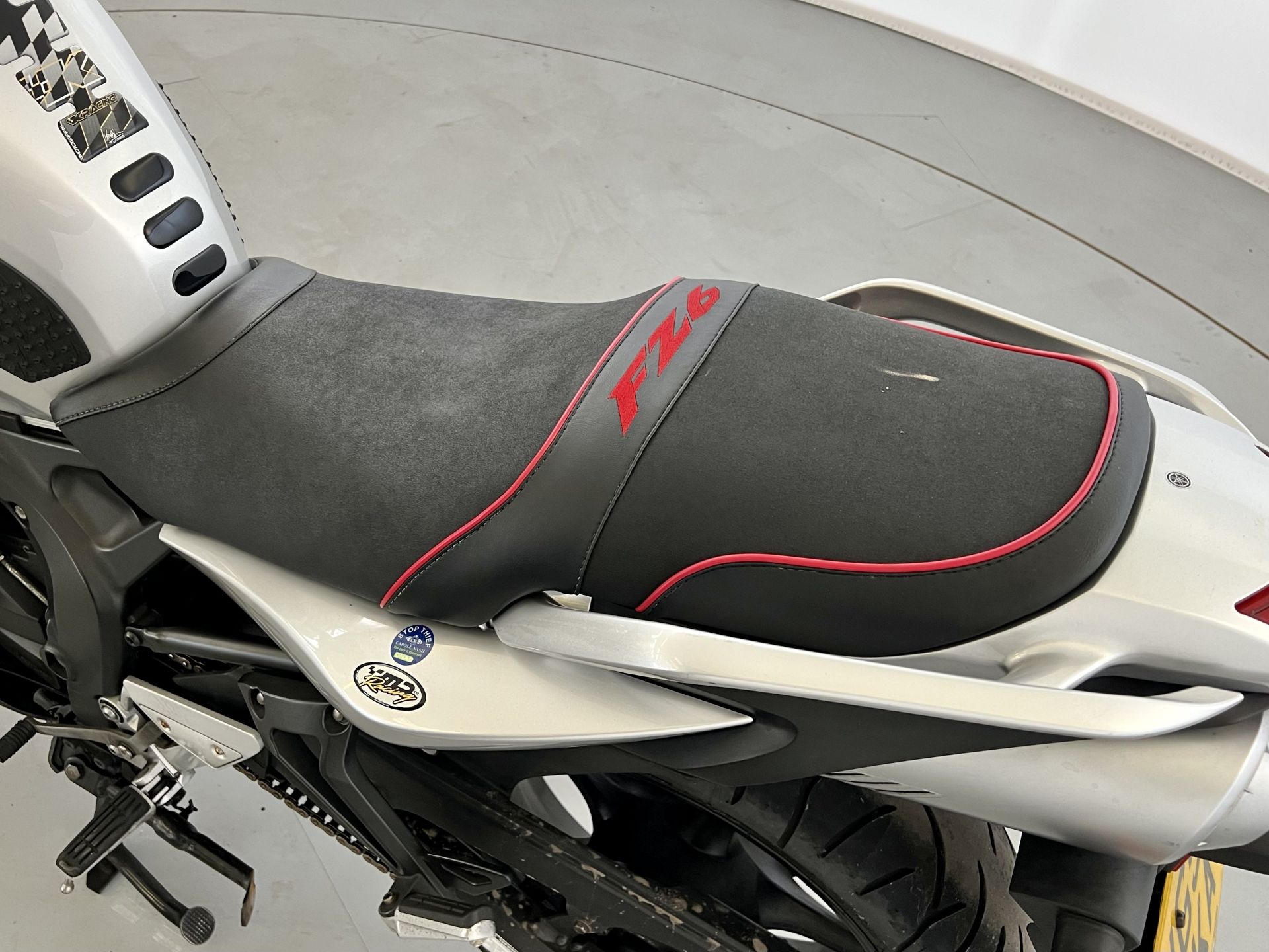 Yamaha FZ6 S2 - Image 12 of 22