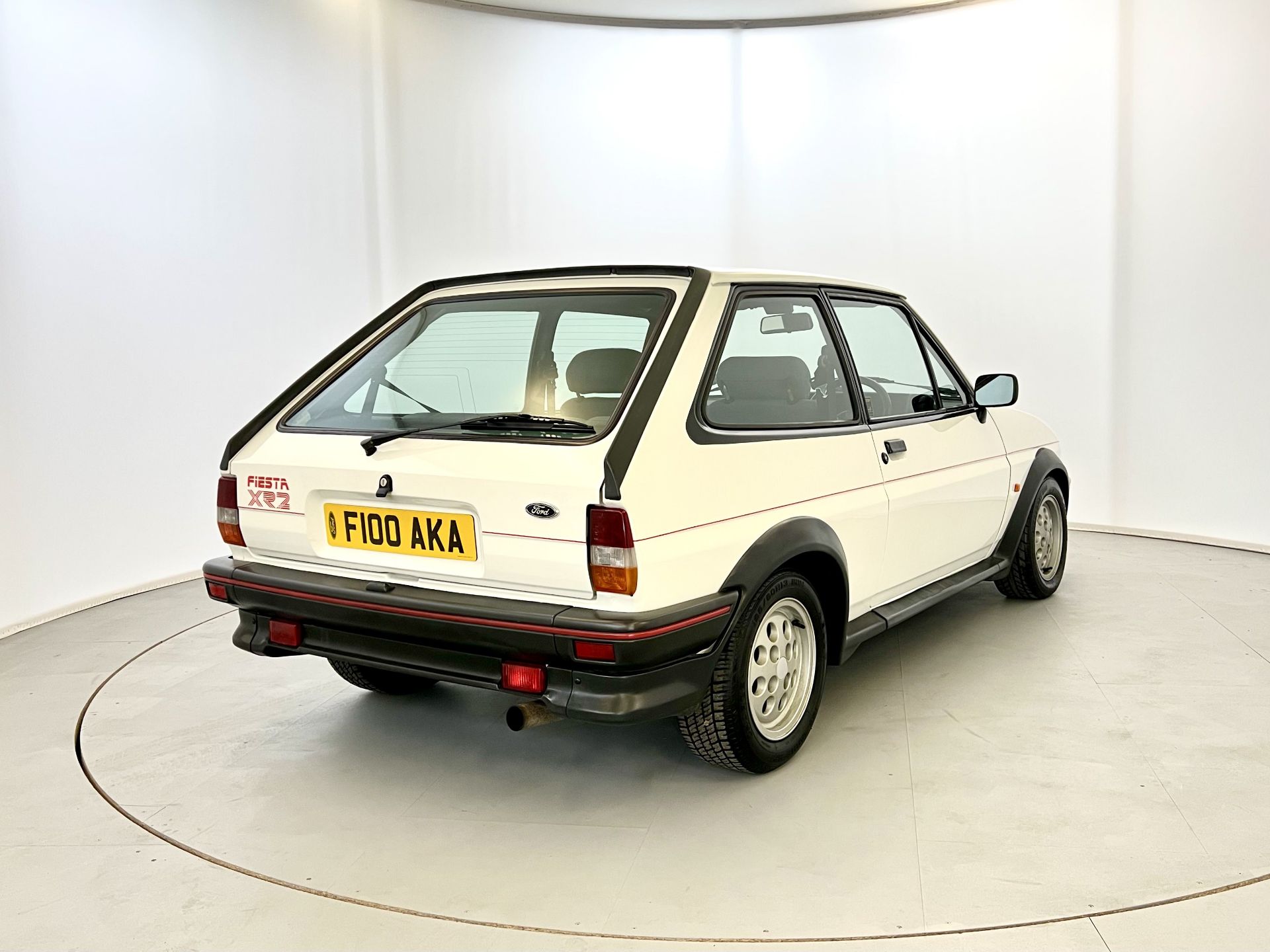 Ford Fiesta XR2 - Image 9 of 37