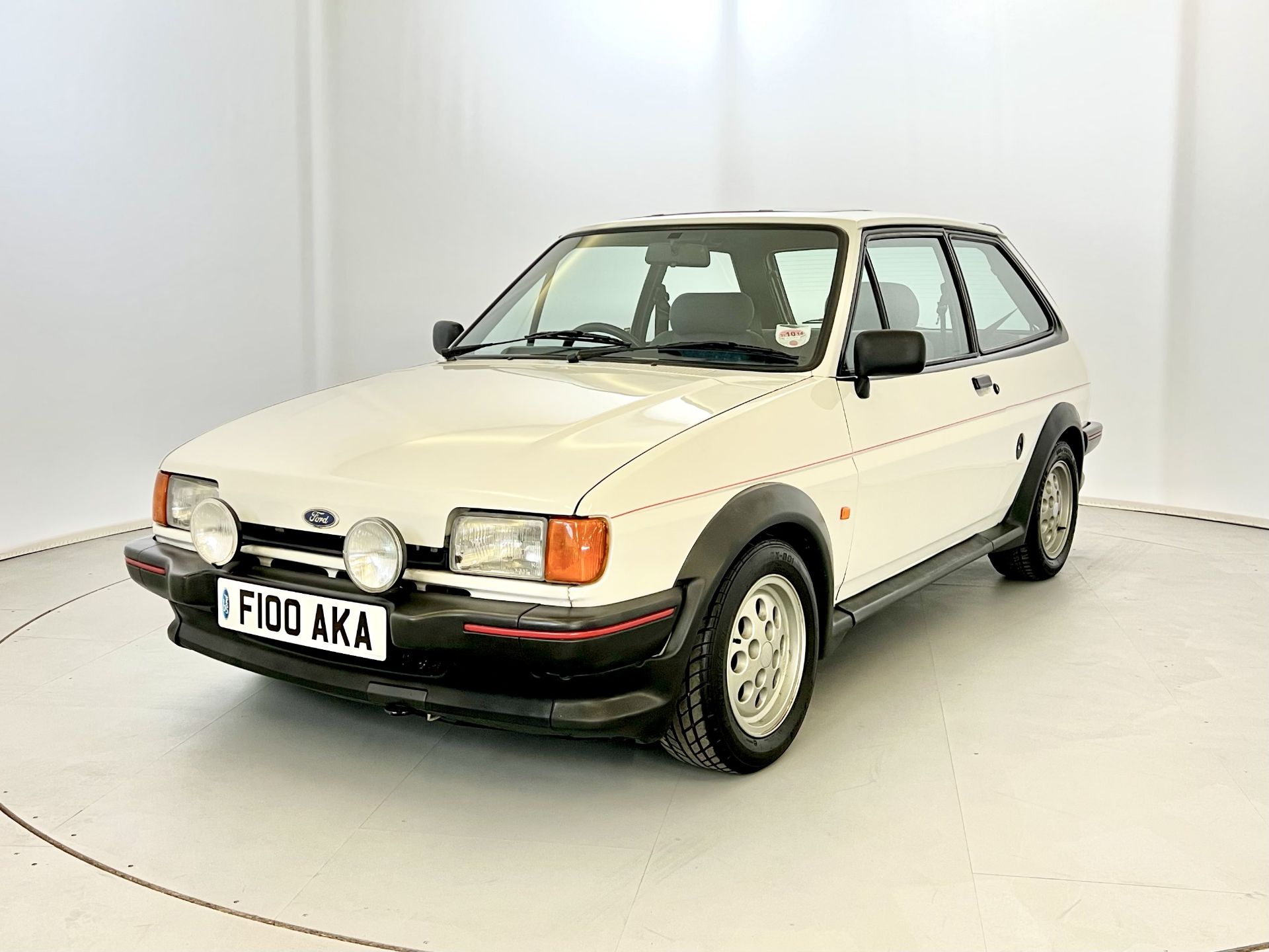 Ford Fiesta XR2 - Image 3 of 37