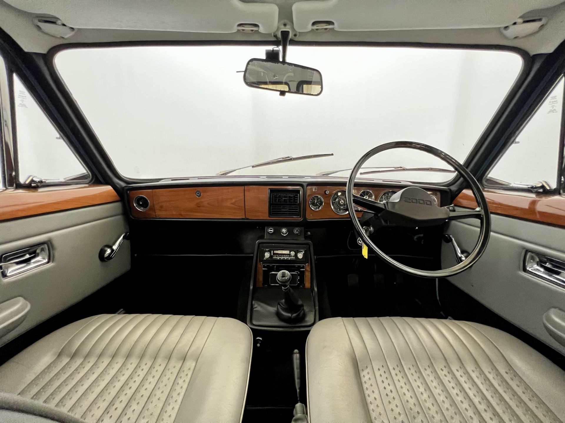 Triumph 2000 MK2 - Image 27 of 40