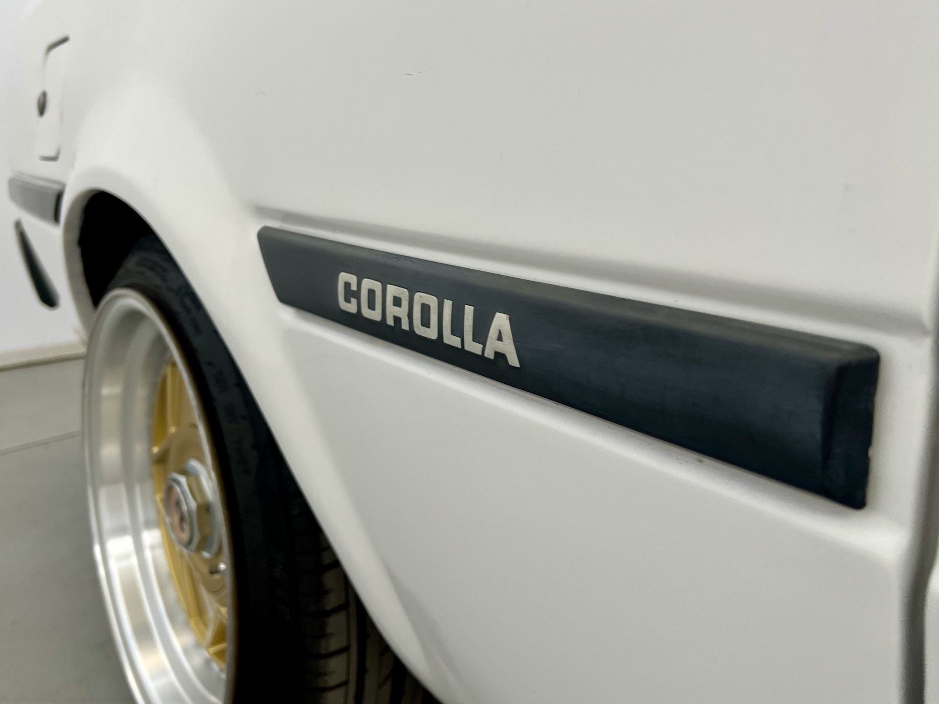 Toyota Corolla Liftback - Image 17 of 33