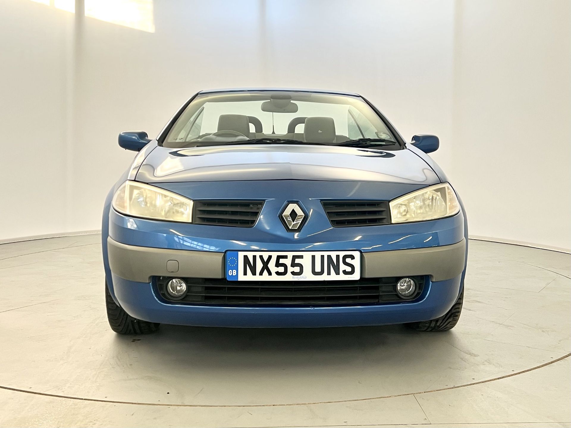 Renault Megane Cabriolet - Image 2 of 34