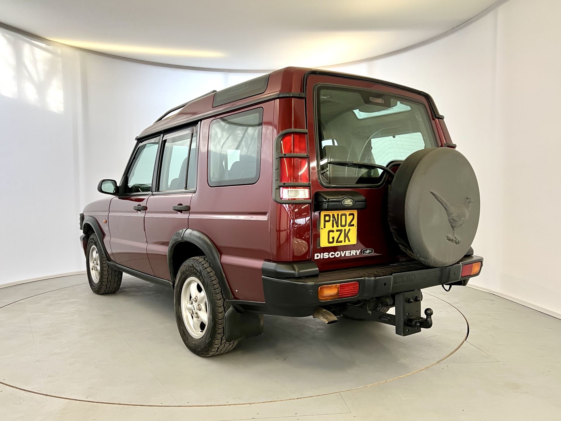 Land Rover Discovery - Image 7 of 35