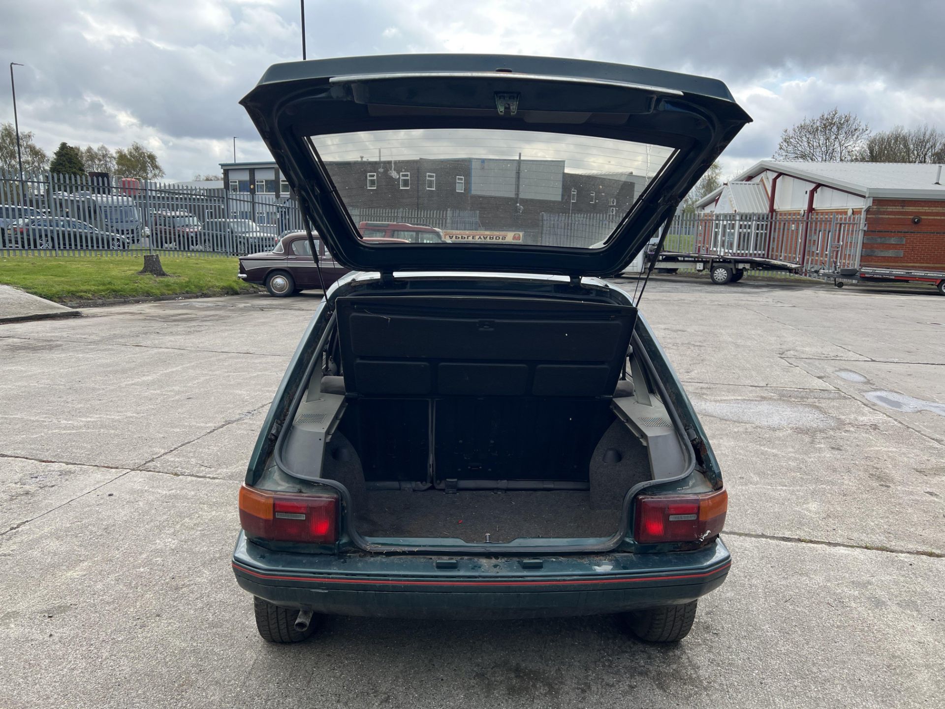 Rover Maestro - Image 21 of 33