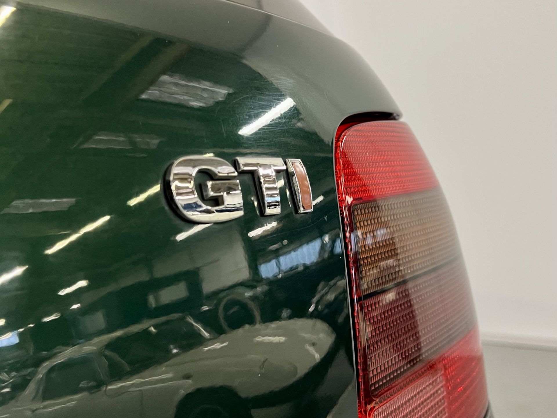 Volkswagen Golf GTI - Image 17 of 38