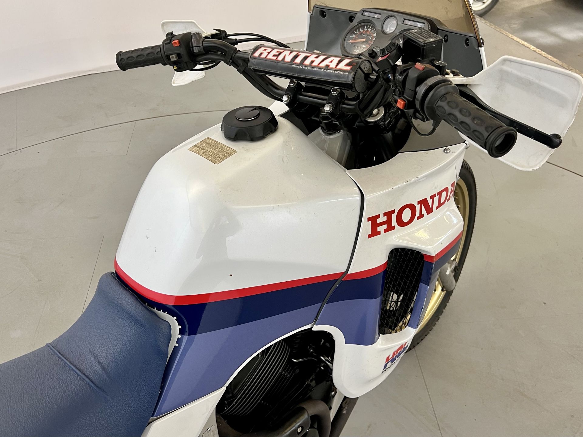 Honda Transalp - Image 12 of 16