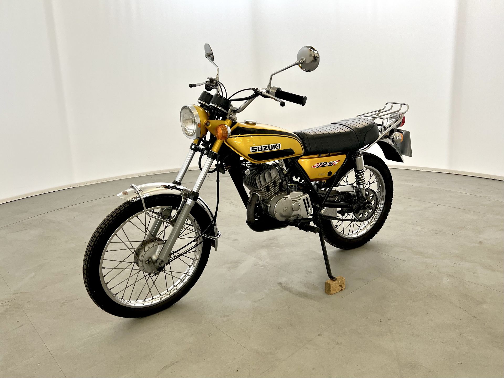 Suzuki TS125R - Image 5 of 19