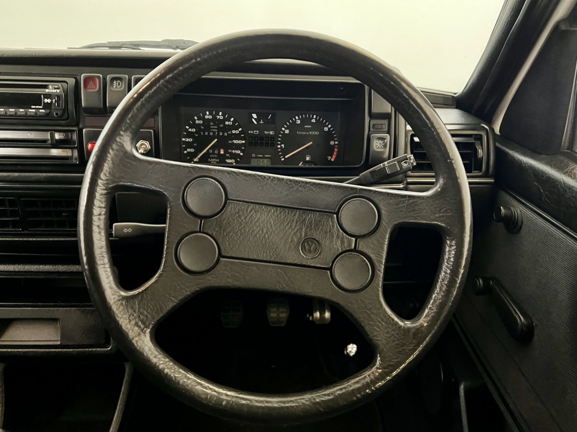 Volkswagen Golf GTI - Image 35 of 40
