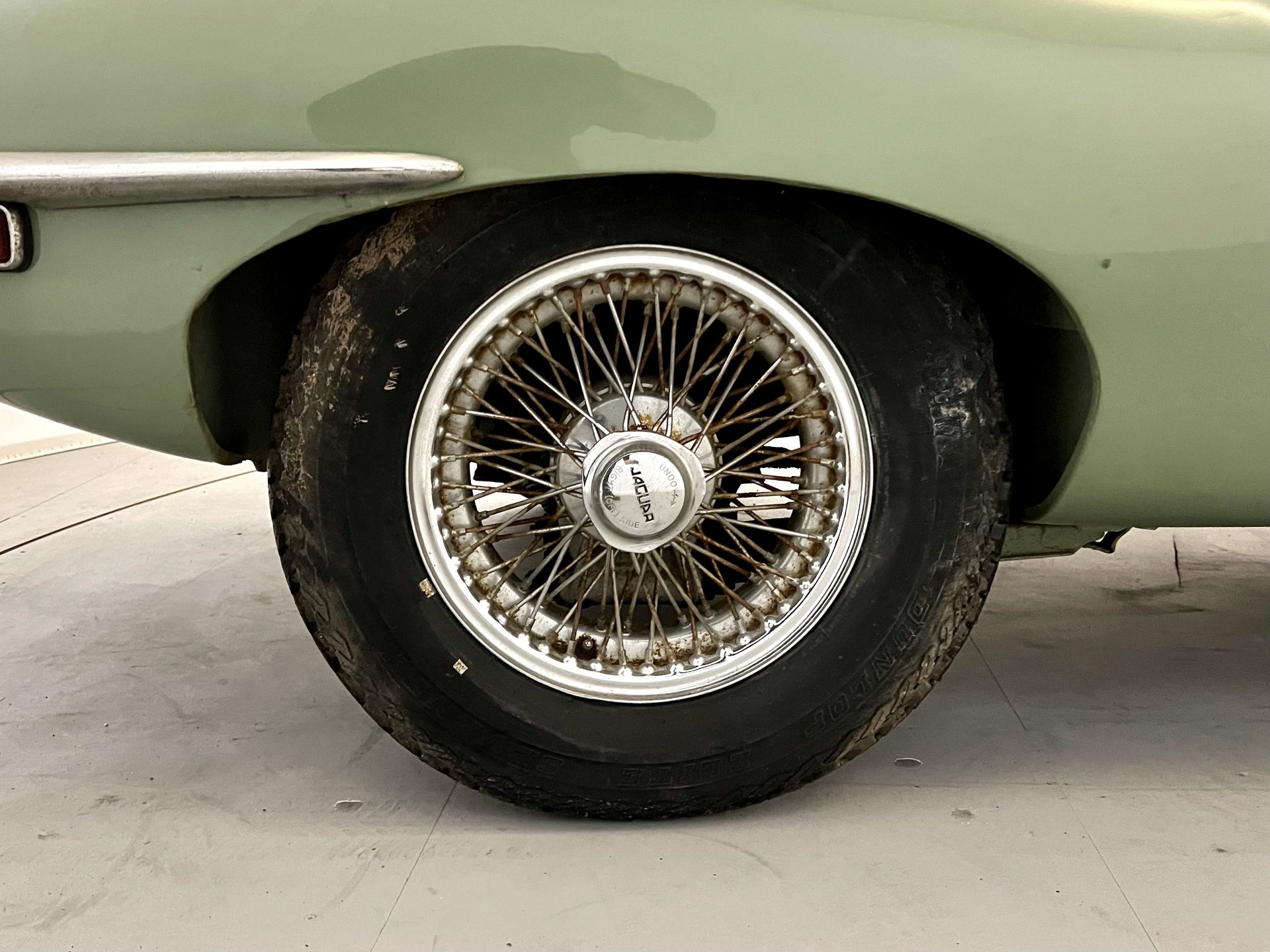 Jaguar E-Type FHC - Image 13 of 33