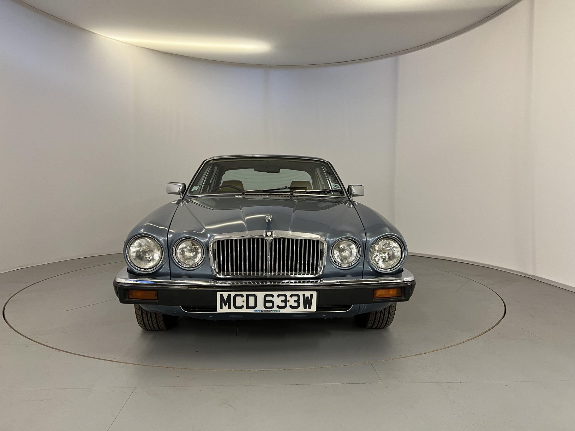 Jaguar XJ6 4.2 - Image 3 of 20