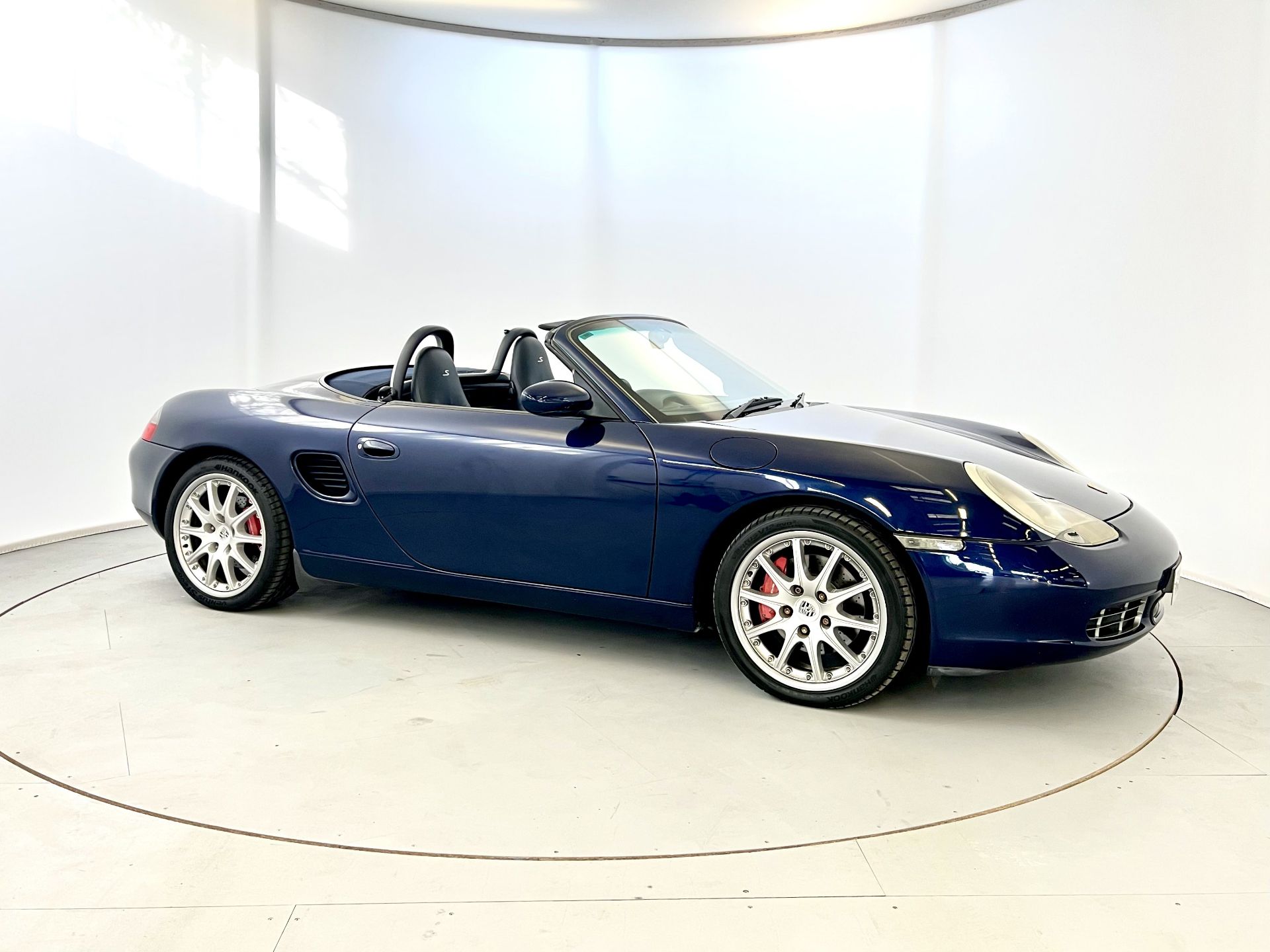 Porsche Boxster S - Image 12 of 32