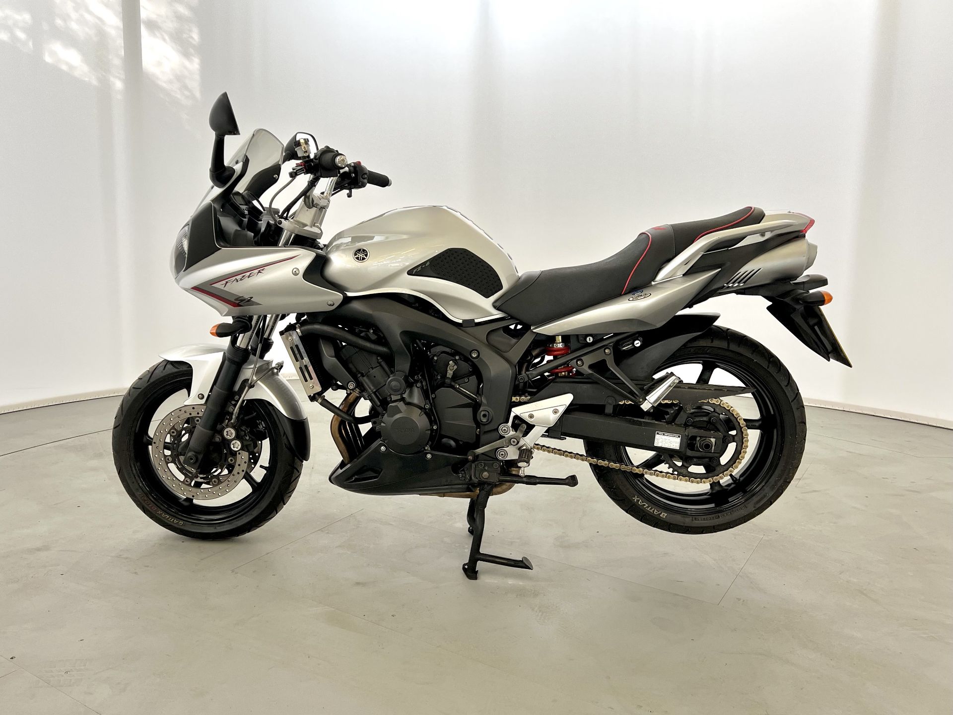 Yamaha FZ6 S2