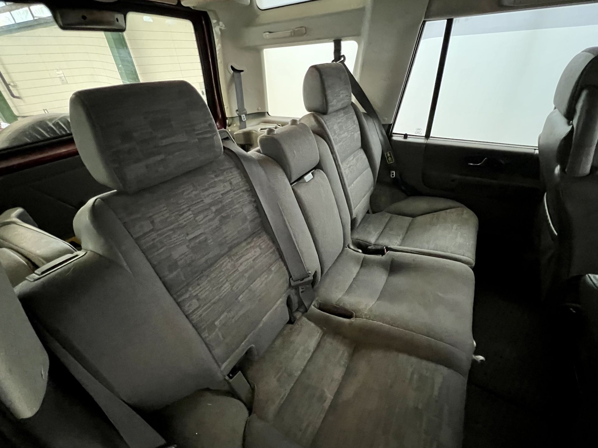 Land Rover Discovery - Image 24 of 35