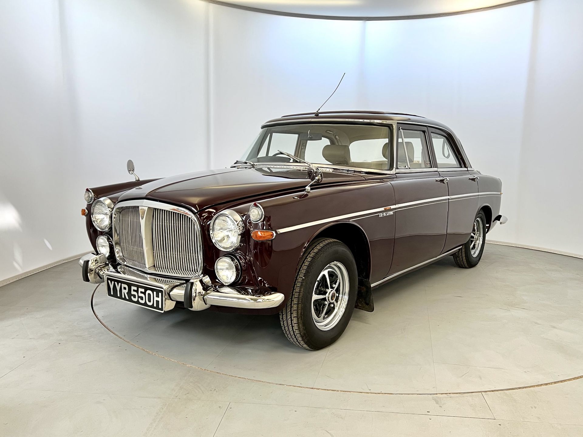 Rover 3.5 Saloon - Image 3 of 39