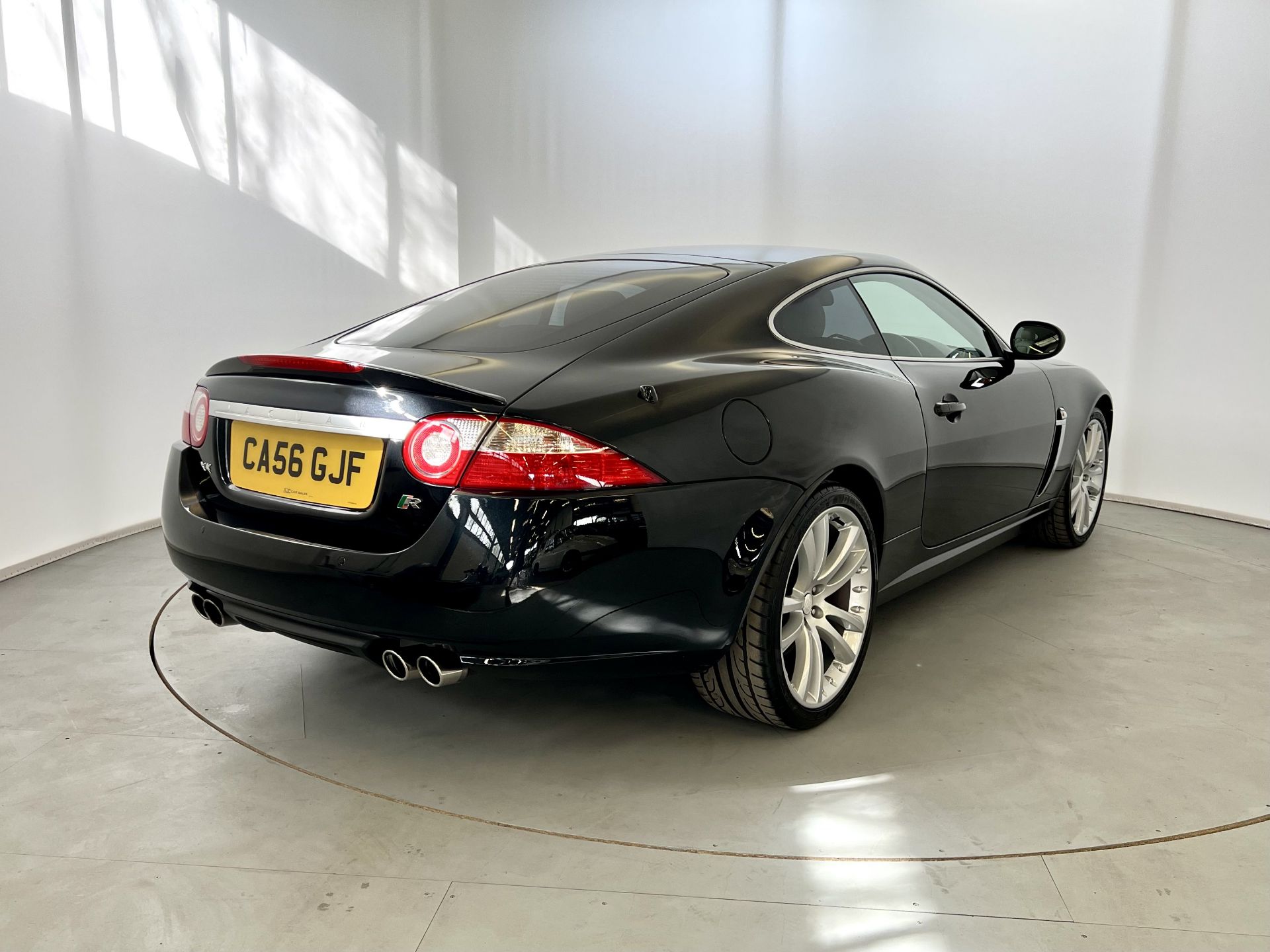 Jaguar XKR - Image 9 of 38