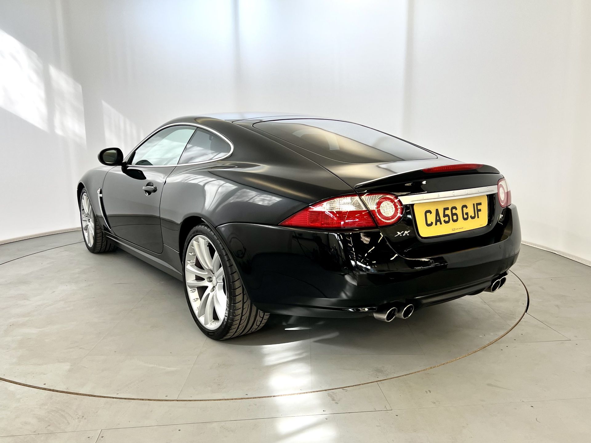 Jaguar XKR - Image 7 of 38