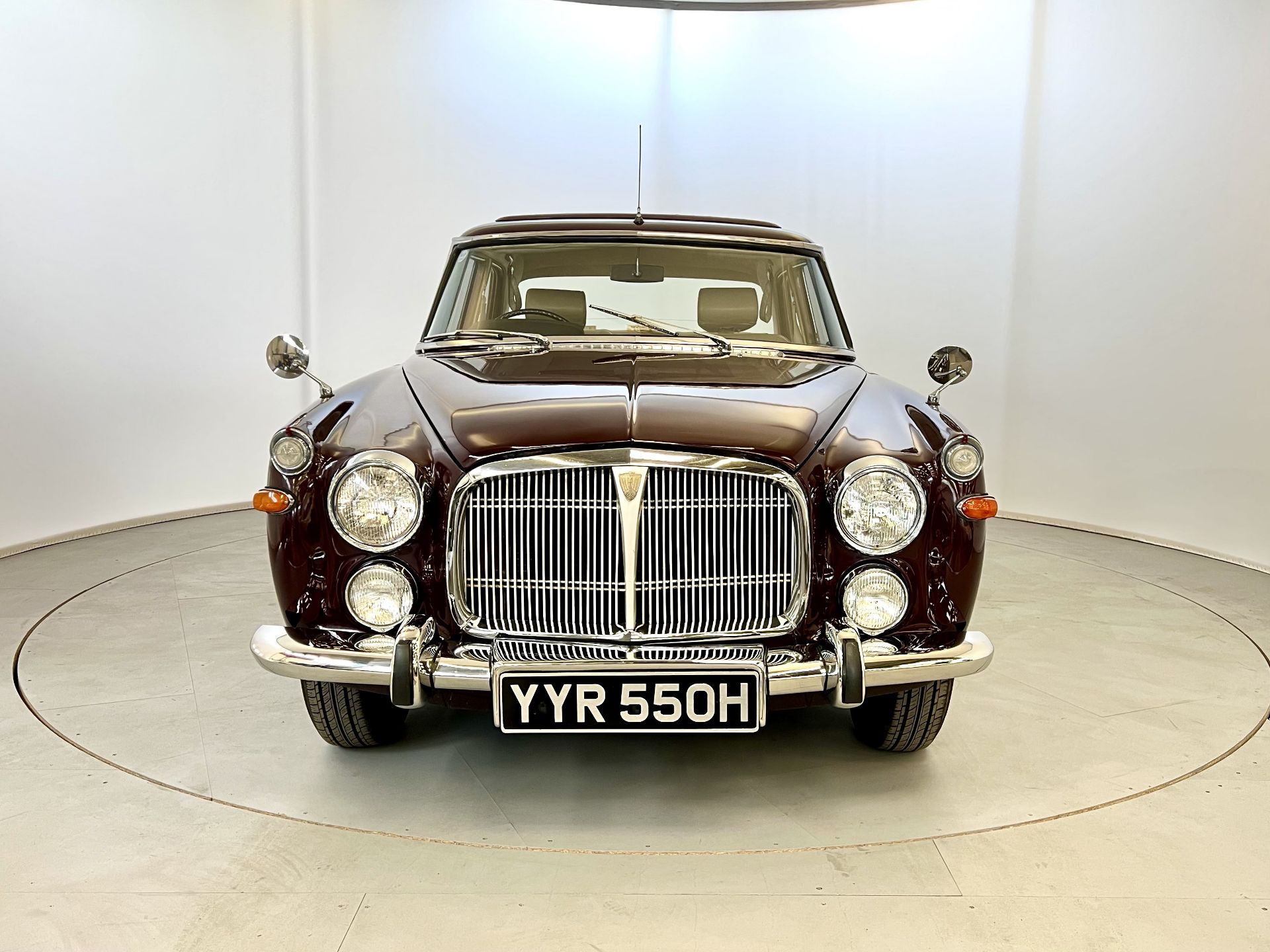 Rover 3.5 Saloon - Image 2 of 39