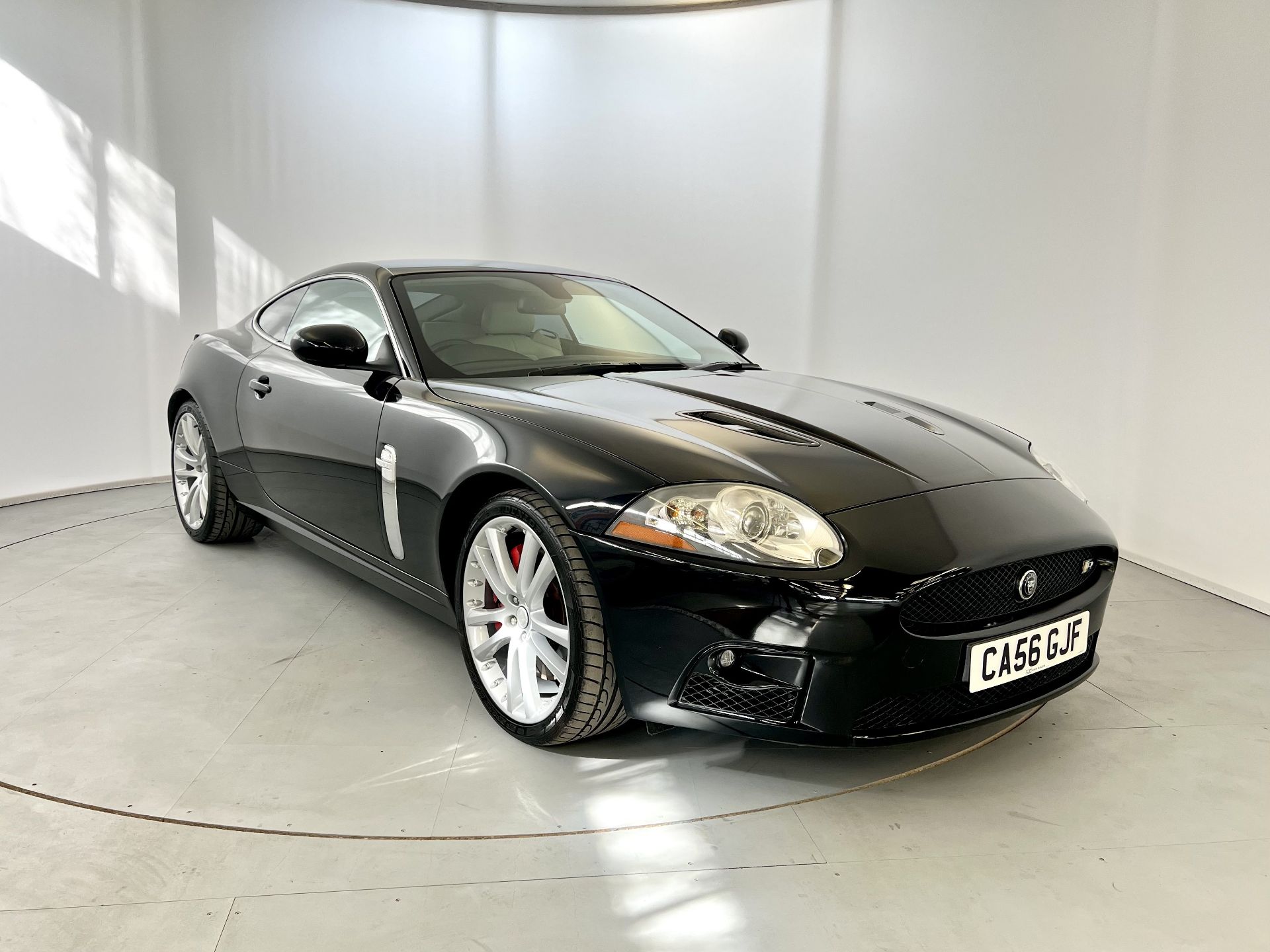 Jaguar XKR