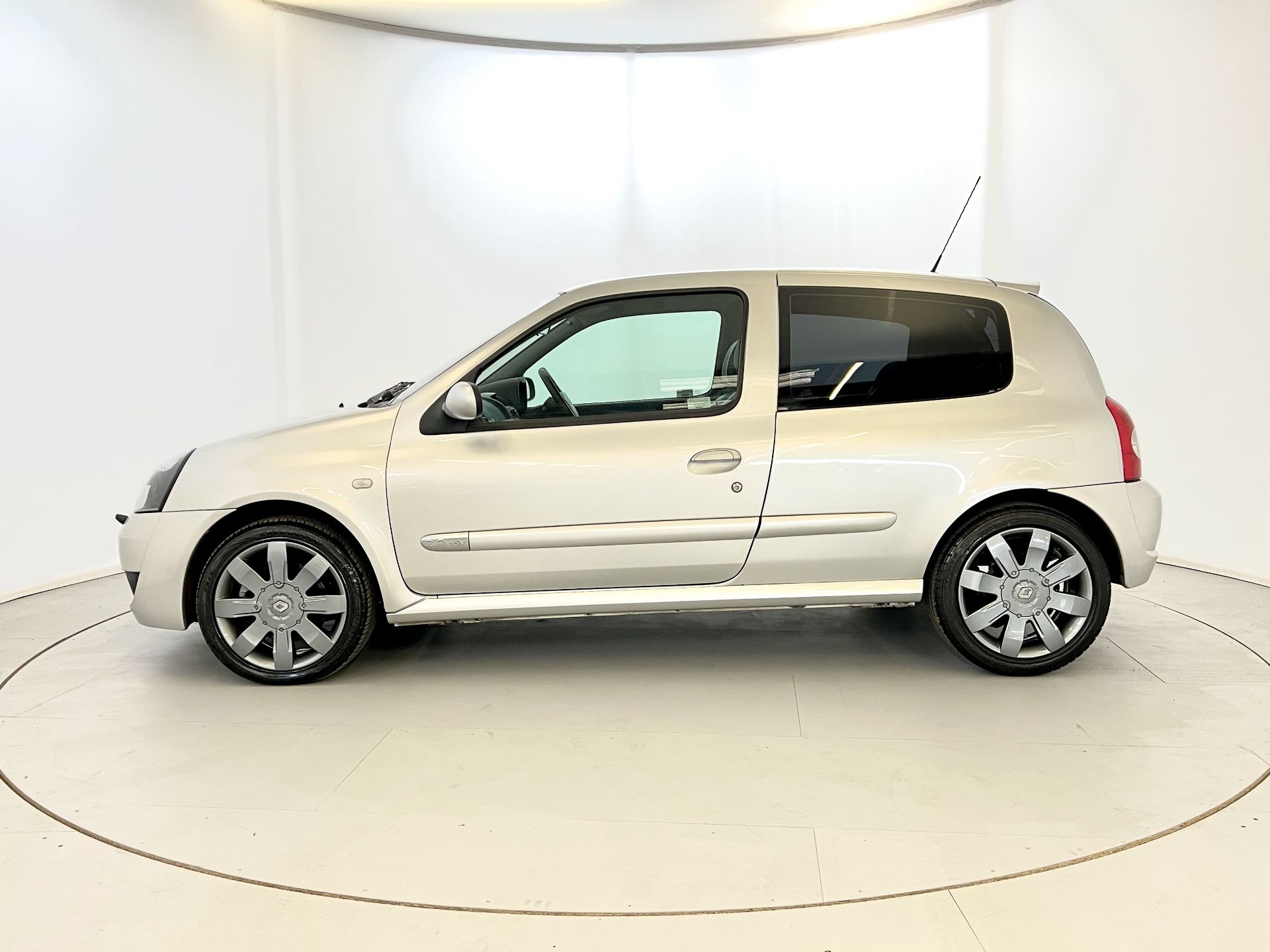 Renault Clio 182 Cup - Image 5 of 31