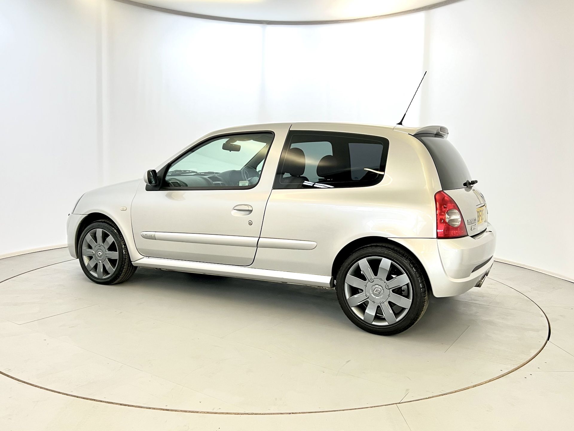 Renault Clio 182 Cup - Image 6 of 31