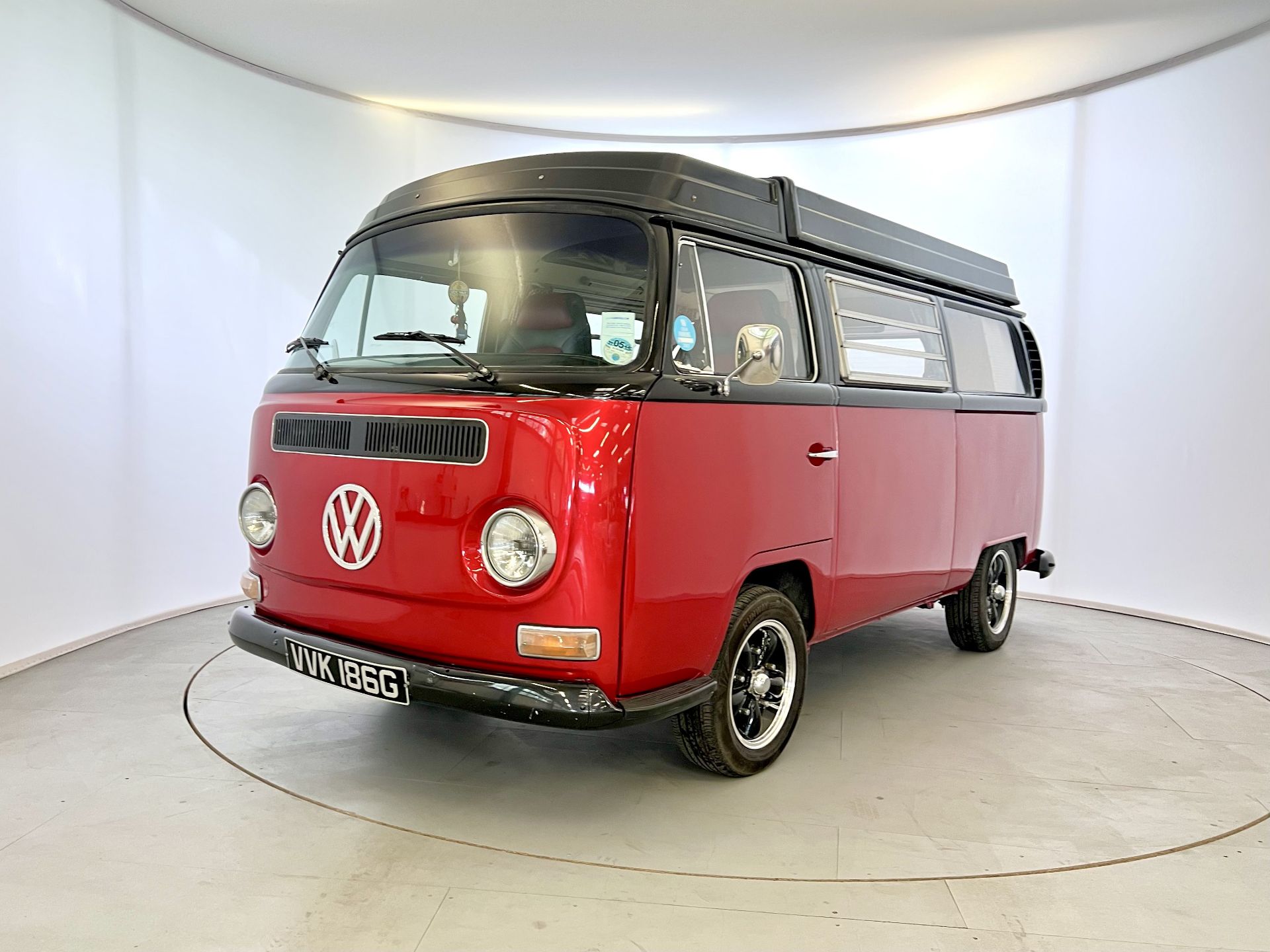 Volkswagen T2 - Image 3 of 65