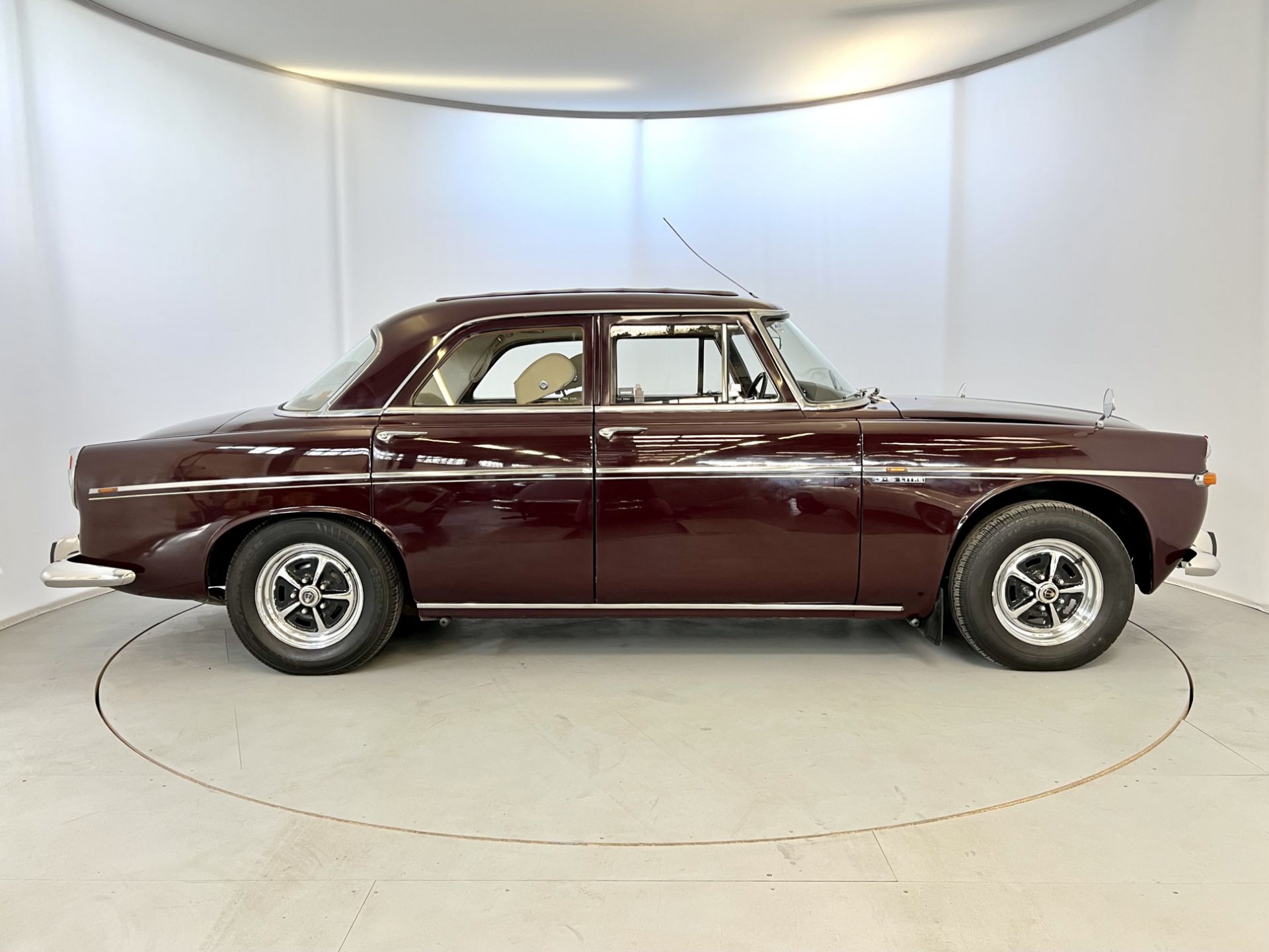 Rover 3.5 Saloon - Image 11 of 39