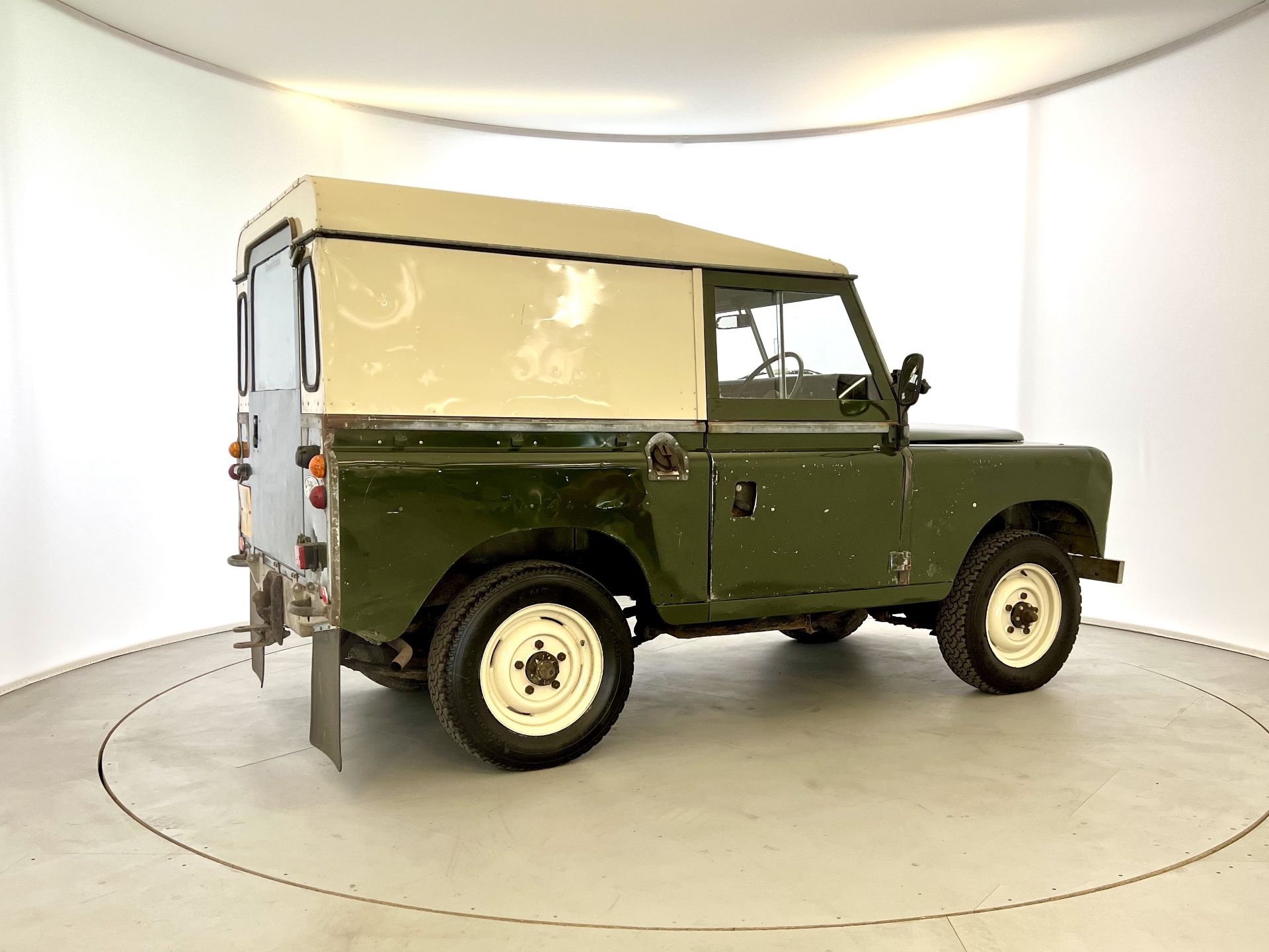 Land Rover Series 3 - Image 10 of 29