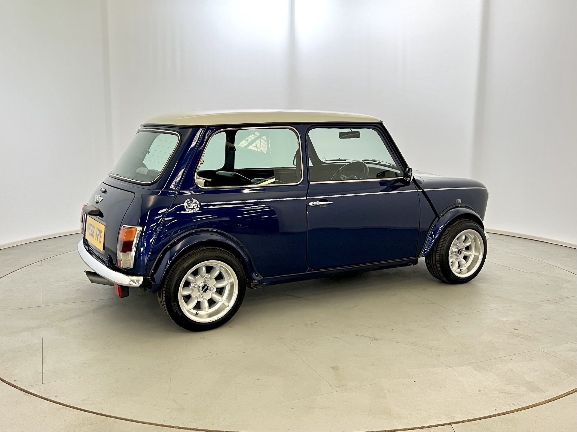 Rover Mini Cooper - Image 10 of 32