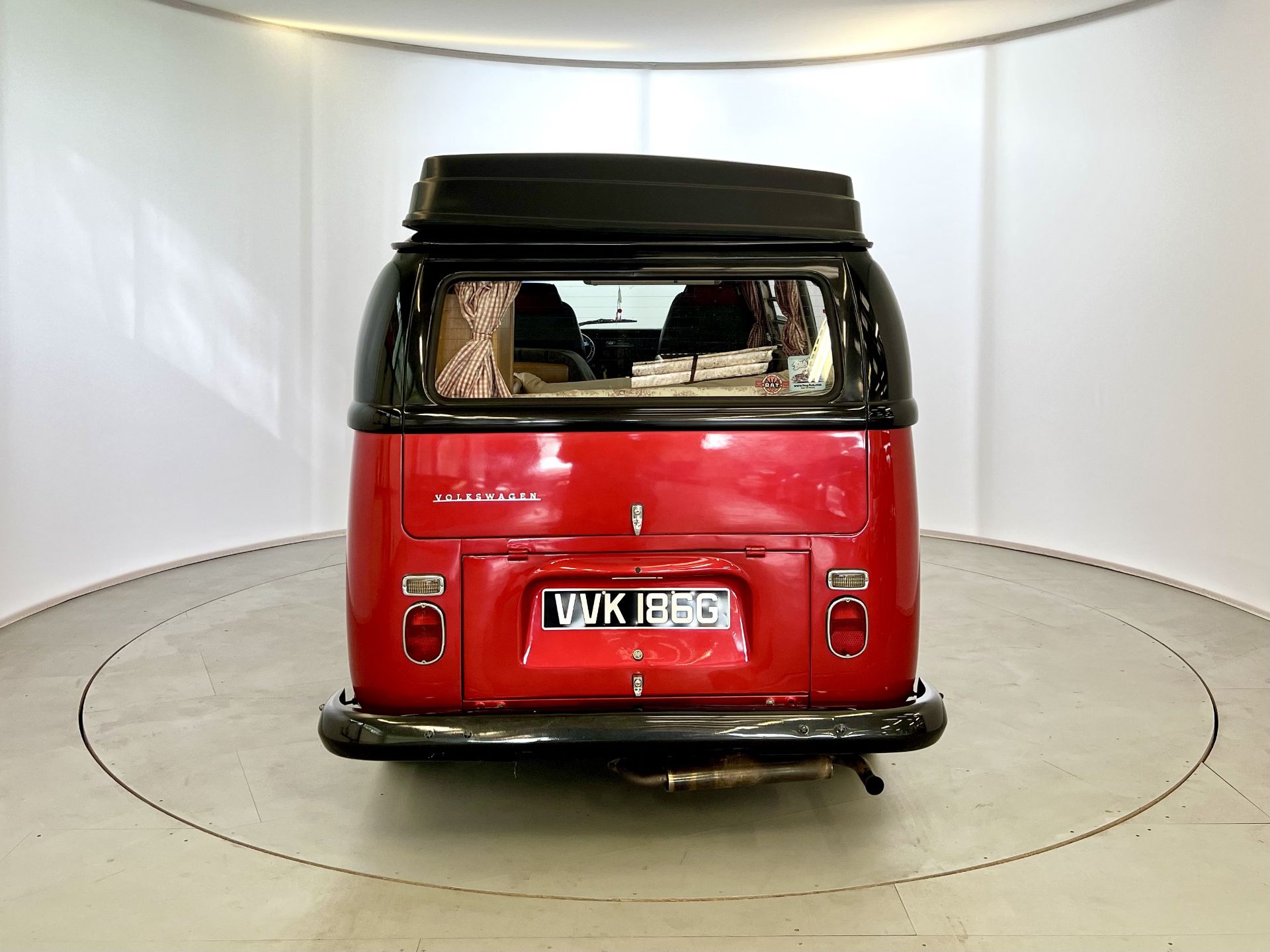 Volkswagen T2 - Image 11 of 65