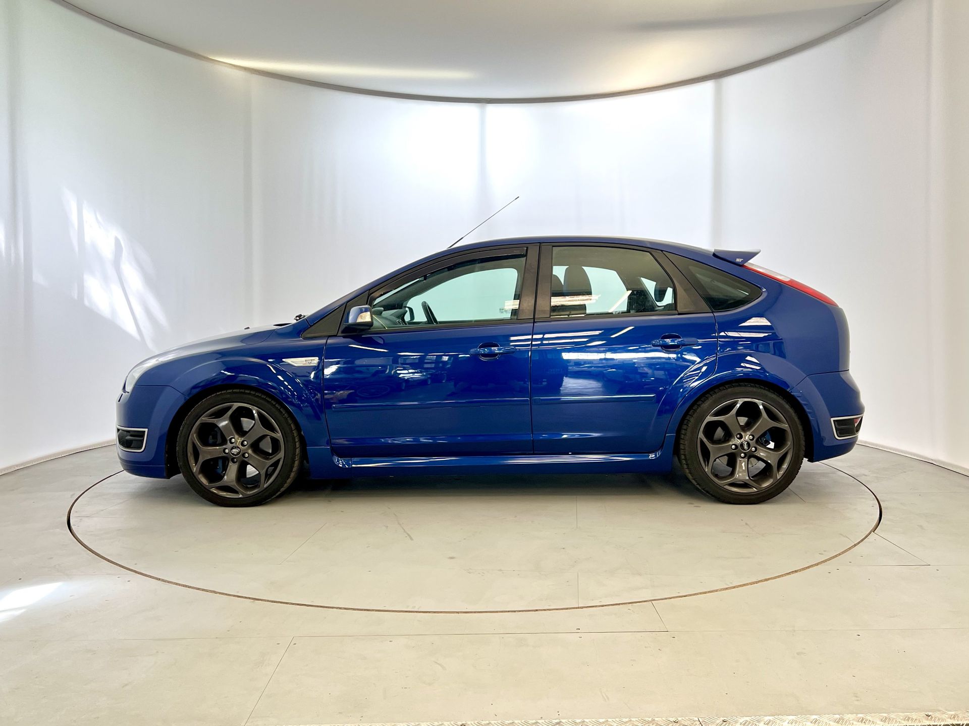 Ford Focus ST-2 - Image 5 of 36