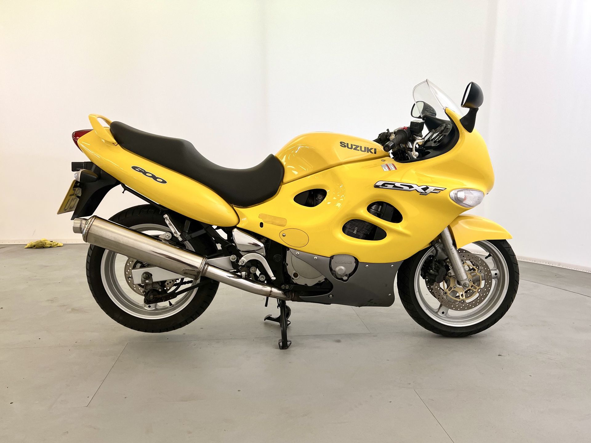 Suzuki GSX 600FX