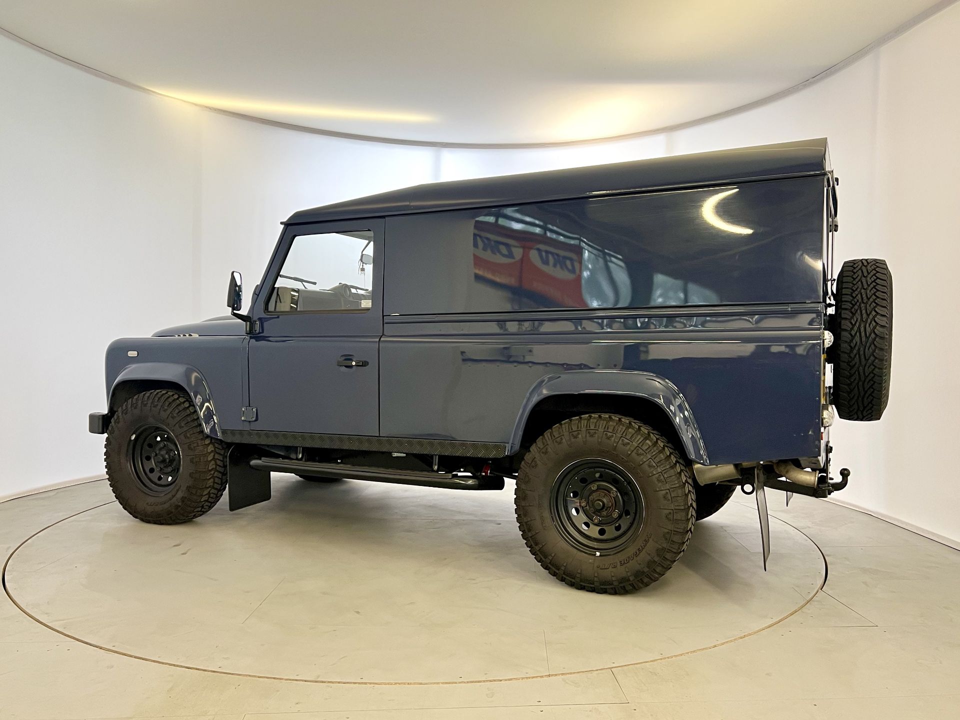 Land Rover Defender 110 TDCI - Image 6 of 31