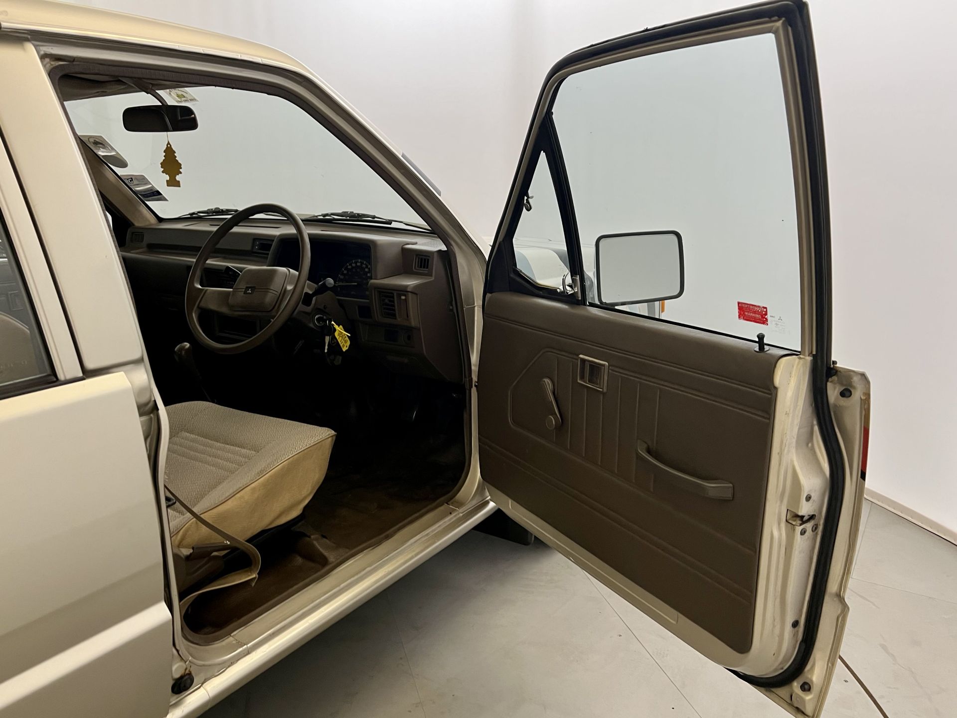 Mitsubishi L200 - Image 19 of 33