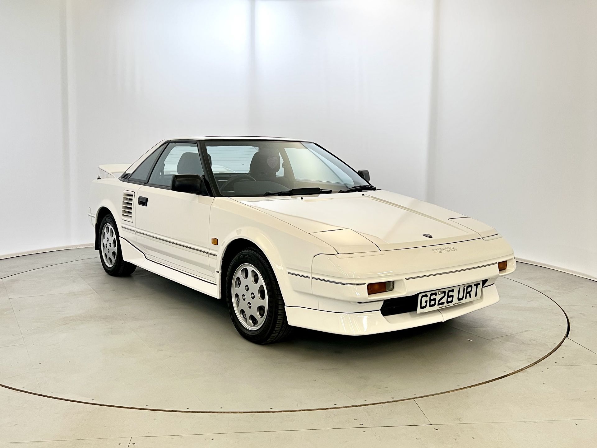 Toyota MR2