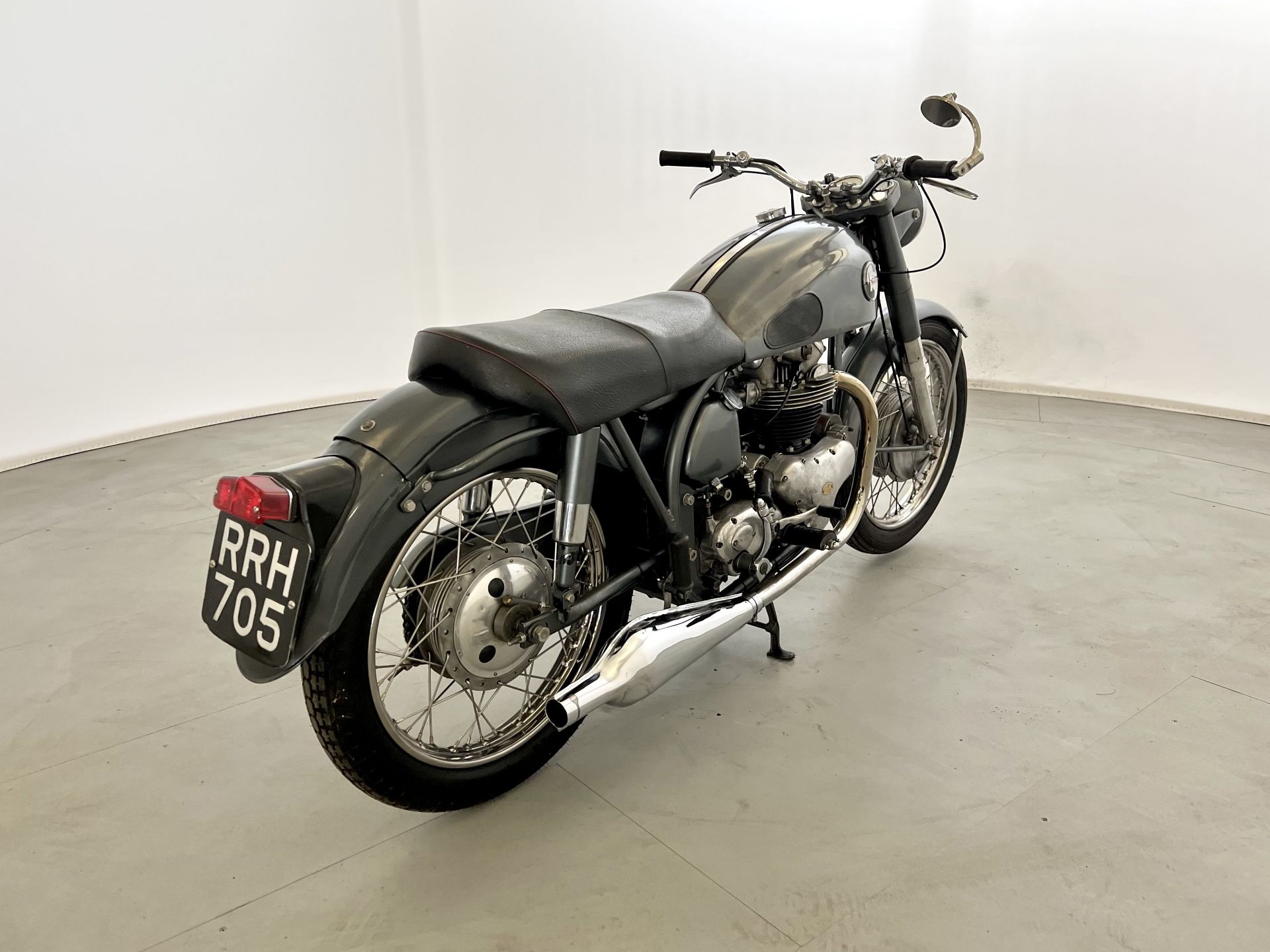 Norton Dominator 88 - Image 2 of 17