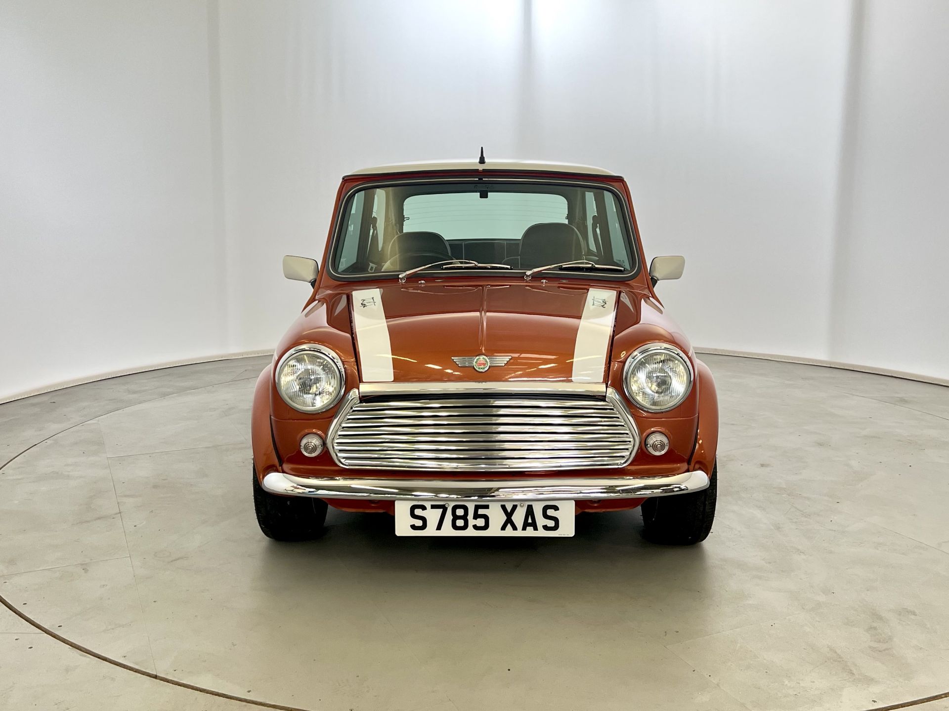 Mini Cooper Sport - Image 2 of 31