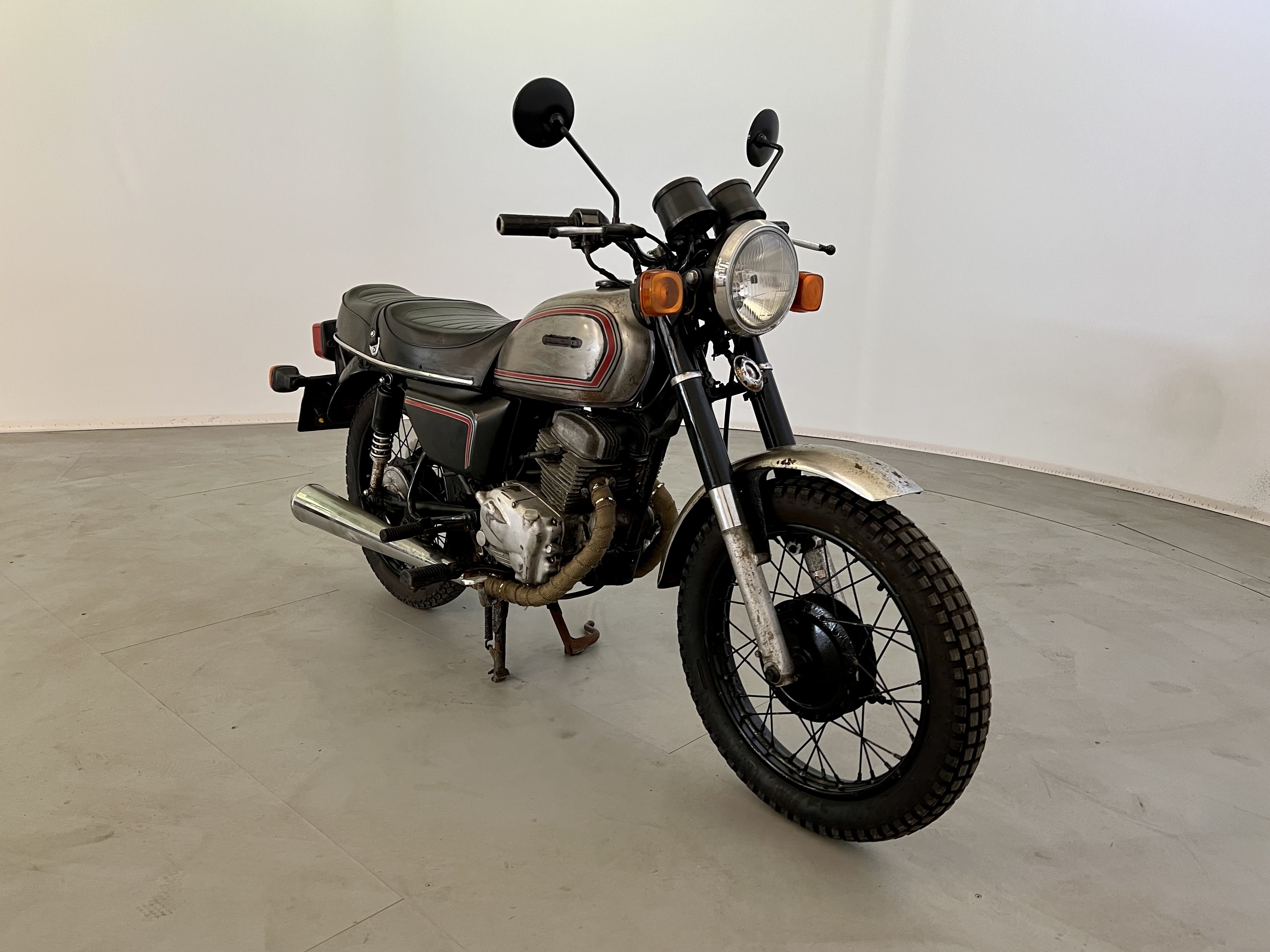 Honda CD125 T - Image 2 of 18