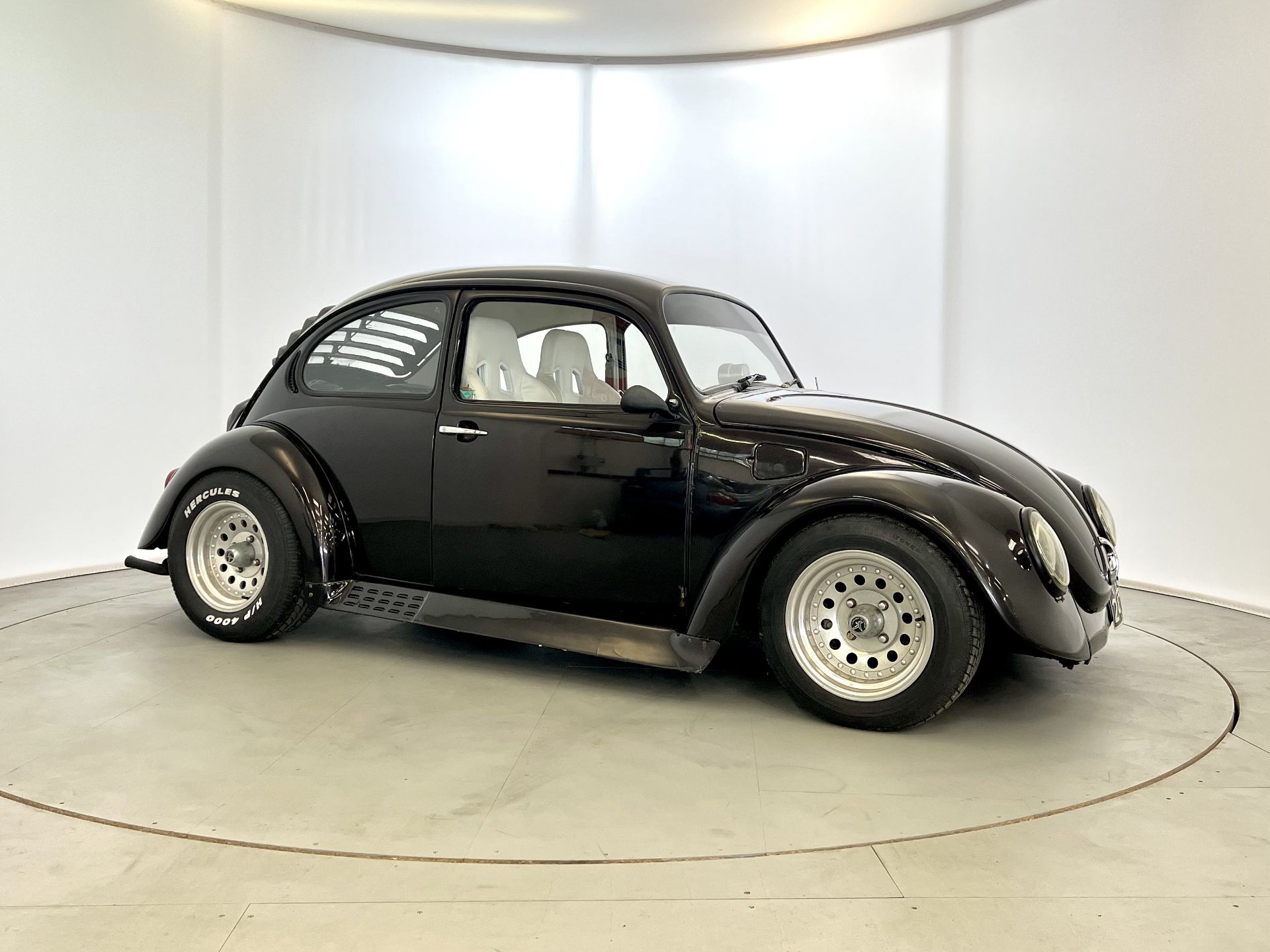 Volkswagen Beetle - Image 12 of 31