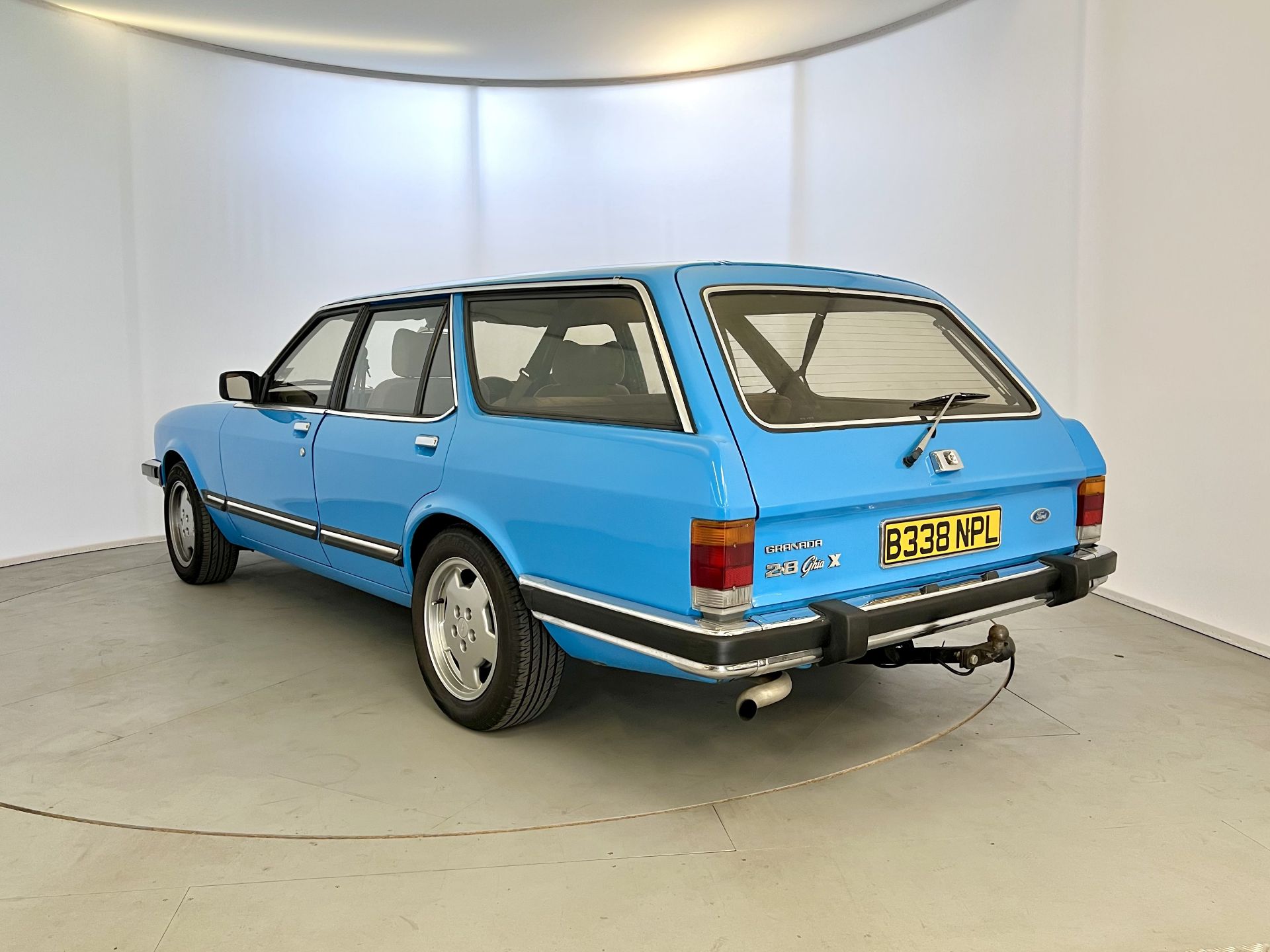 Ford Granada - Image 7 of 36