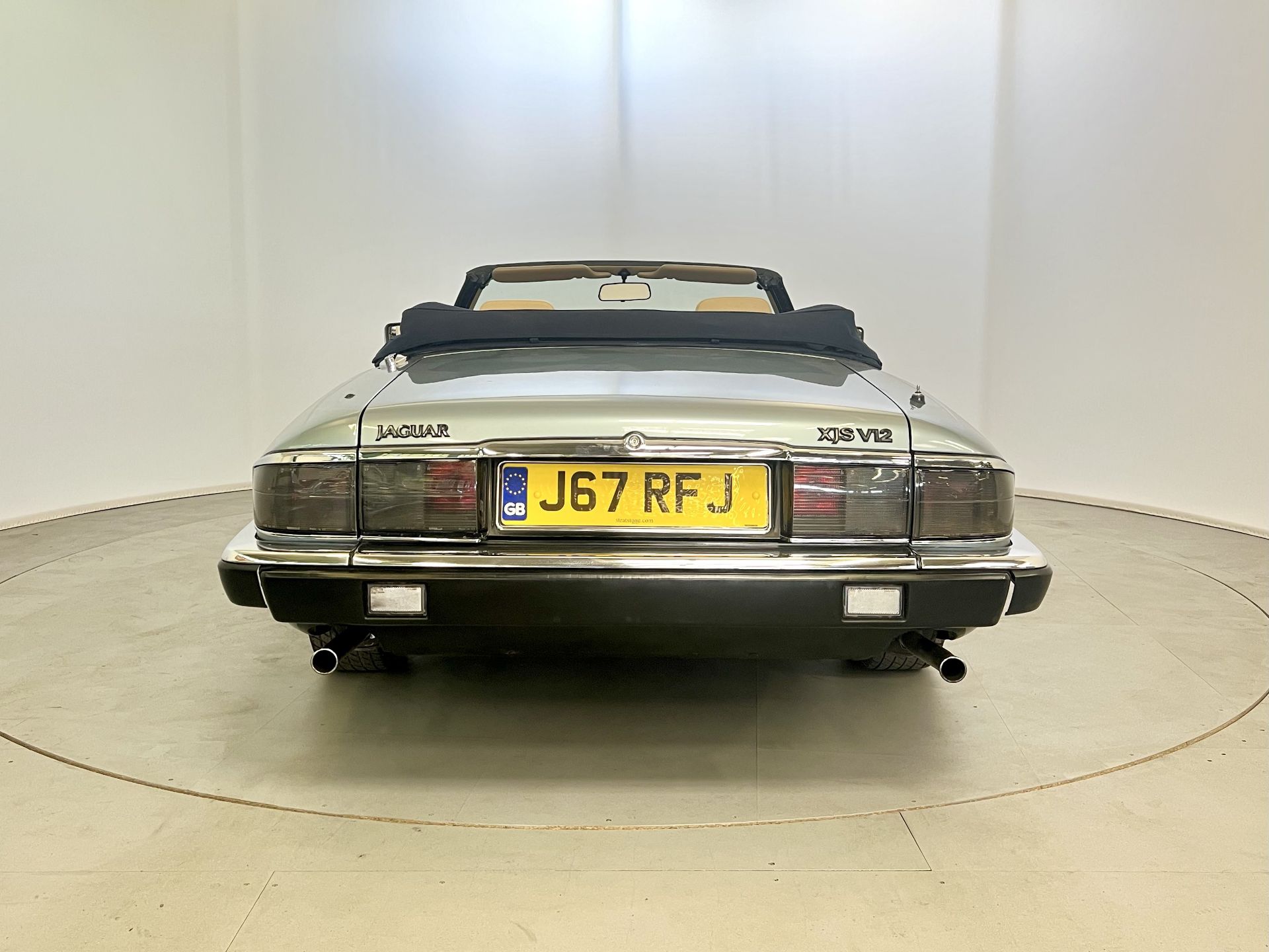 Jaguar XJS V12 Cabriolet - Image 8 of 33