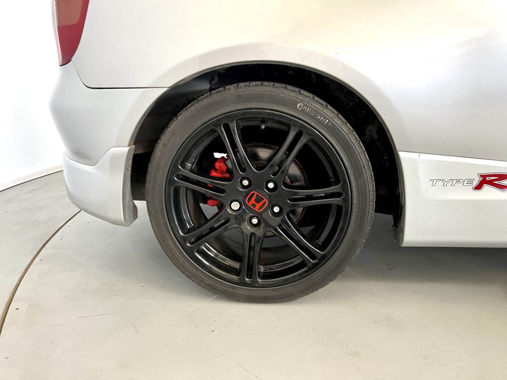 Honda Civic Type R - Image 13 of 26