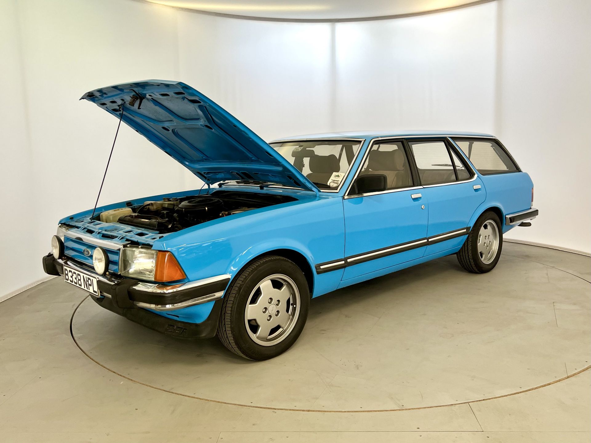 Ford Granada - Image 35 of 36