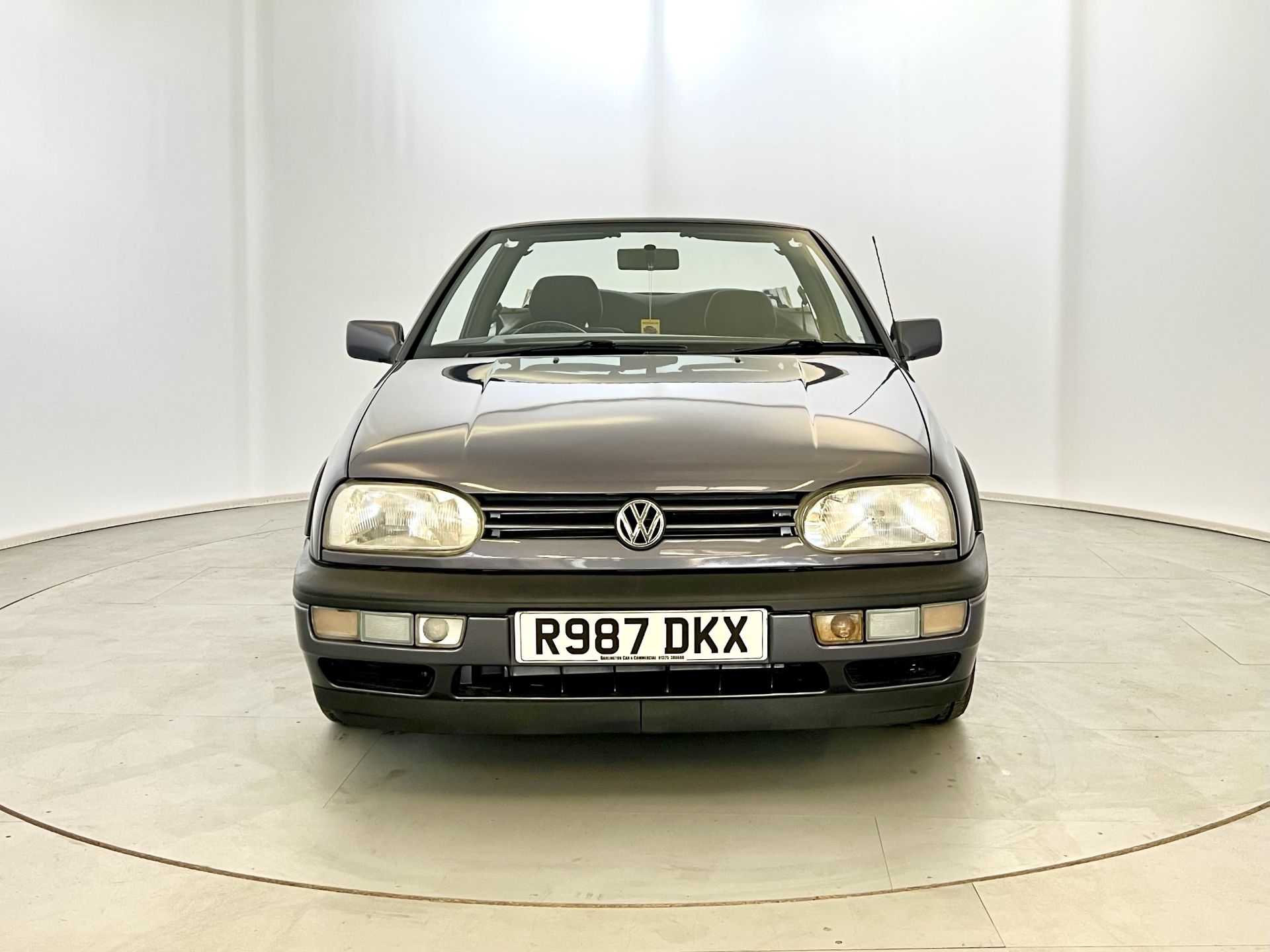 Volkswagen Golf Cabrio - Image 2 of 35