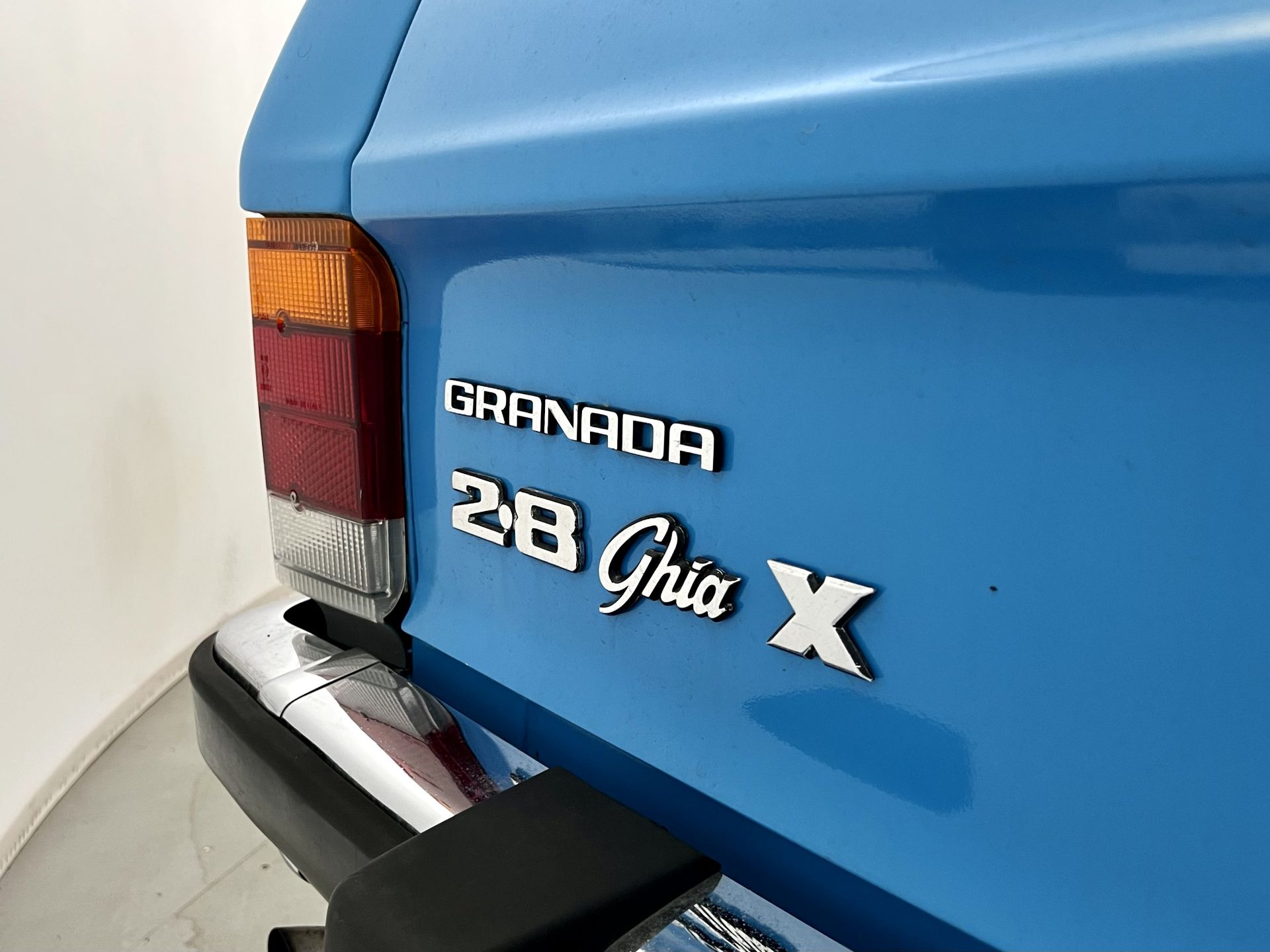 Ford Granada - Image 13 of 36