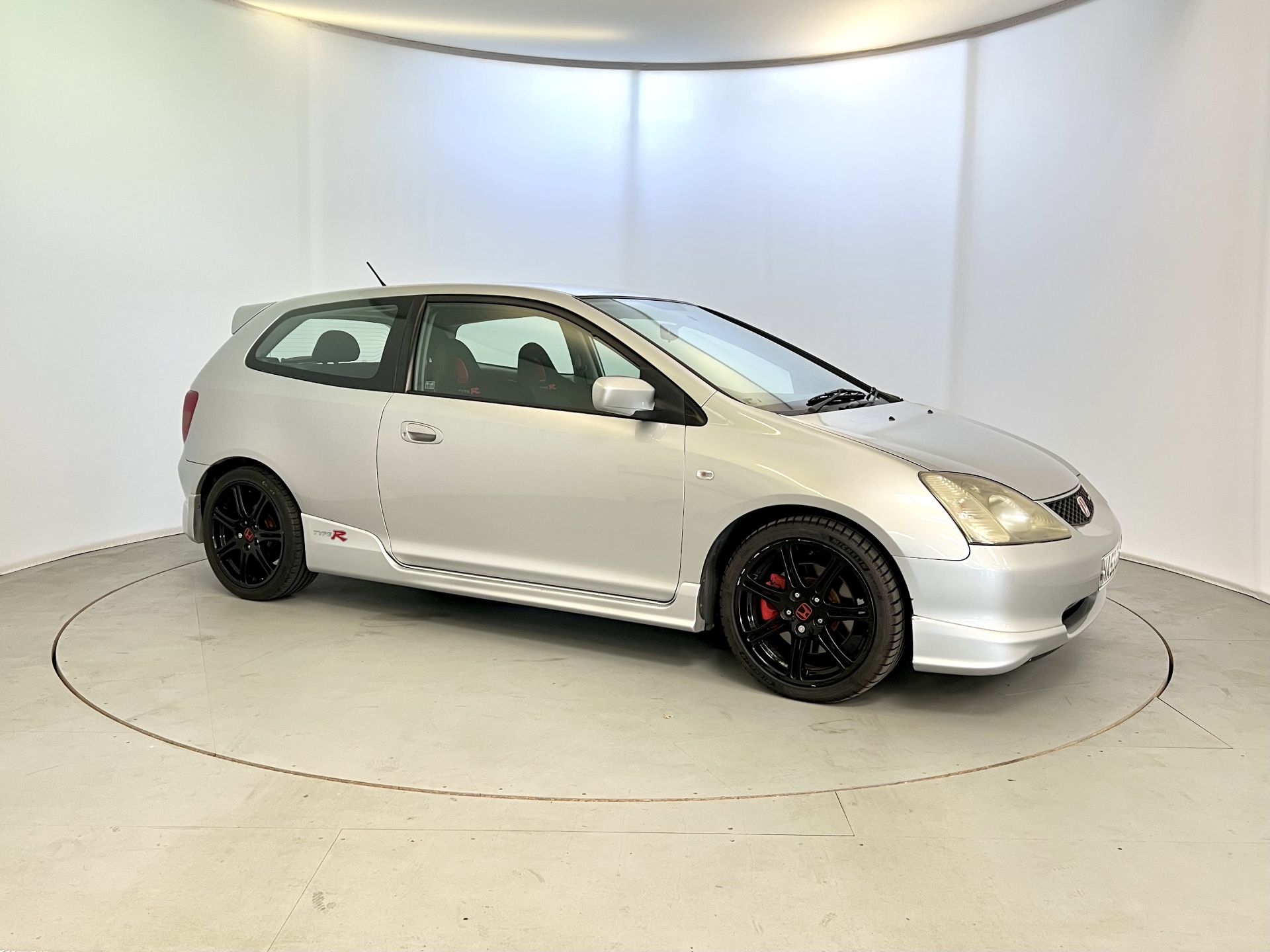 Honda Civic Type R - Image 12 of 26