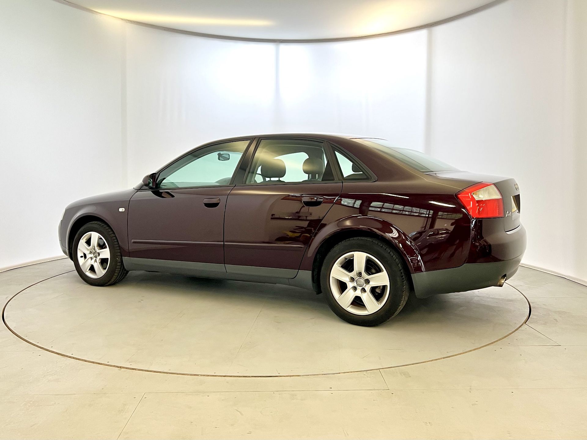 Audi A4 - Image 6 of 37