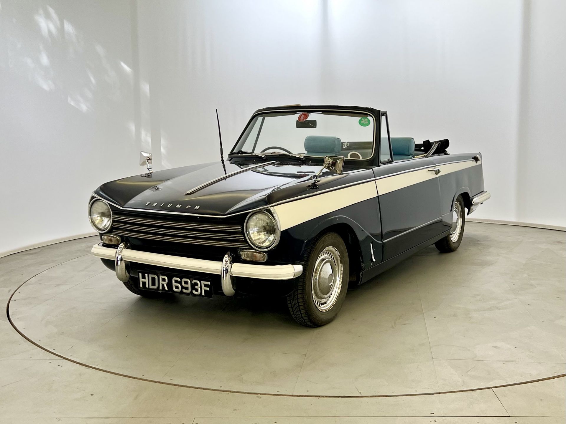 Triumph Herald - Image 3 of 31